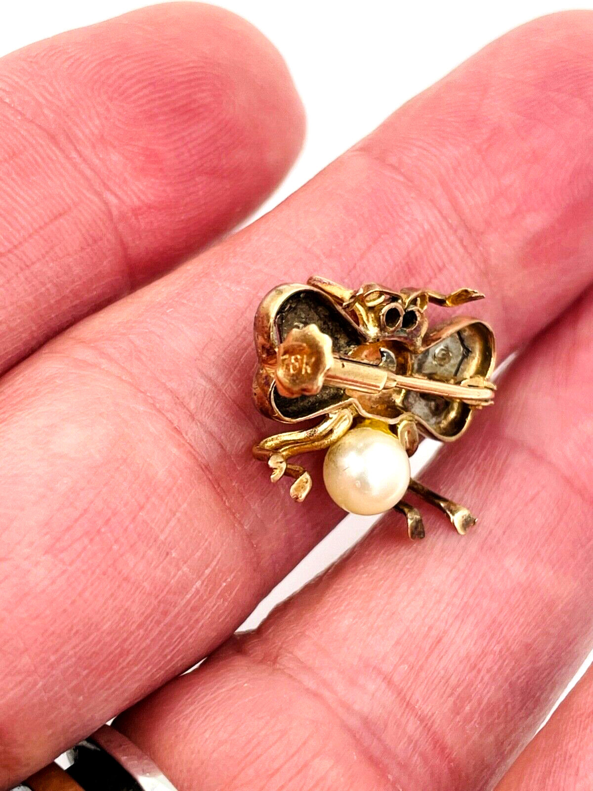 Victorian 18K Yellow Gold Fly Rose cut diamond brooch pin Ruby Pearl