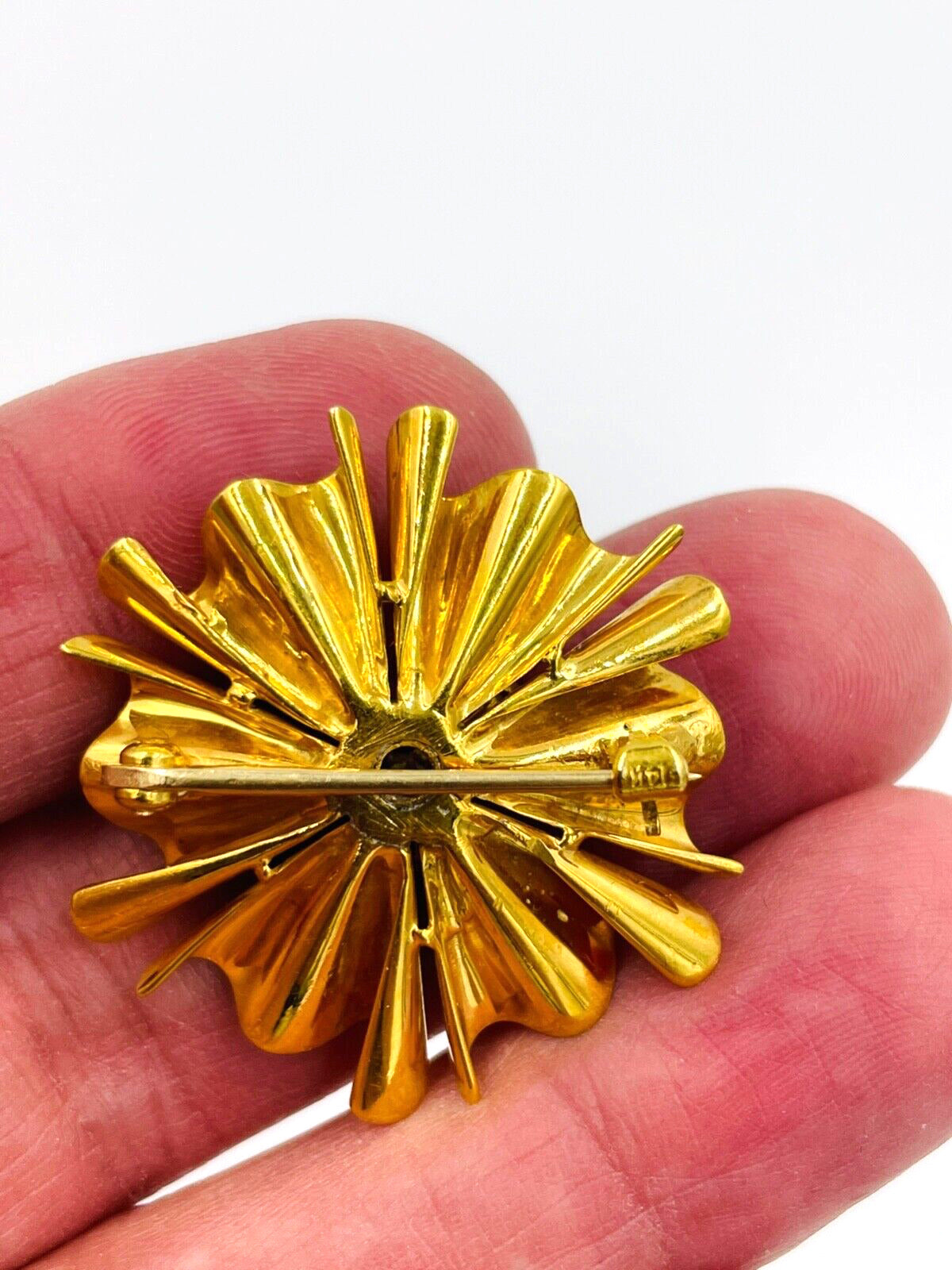 1940's Retro 14k yellow Gold Diamond Ruby Starburst Pin Brooch