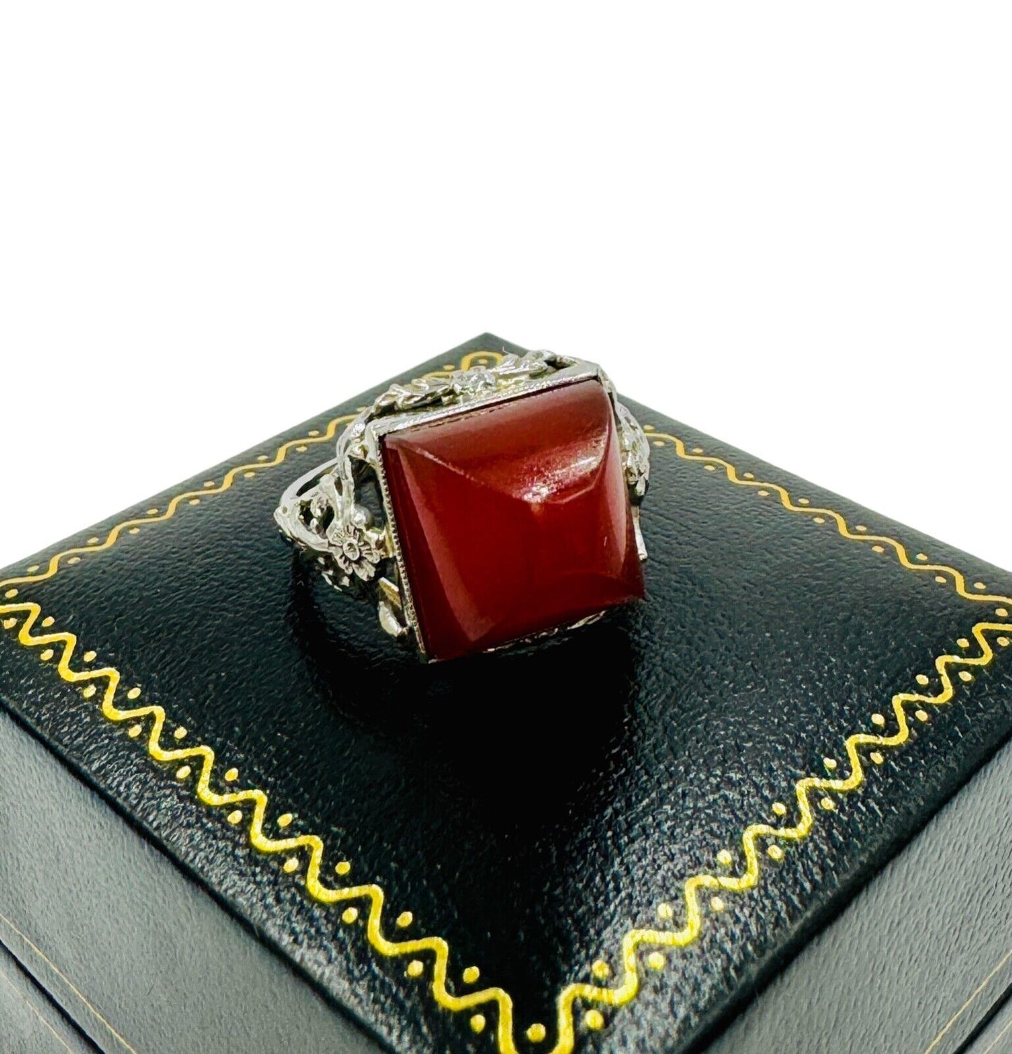Art Deco 14K White Gold Carnelian Sugar Loaf Stone l Ring