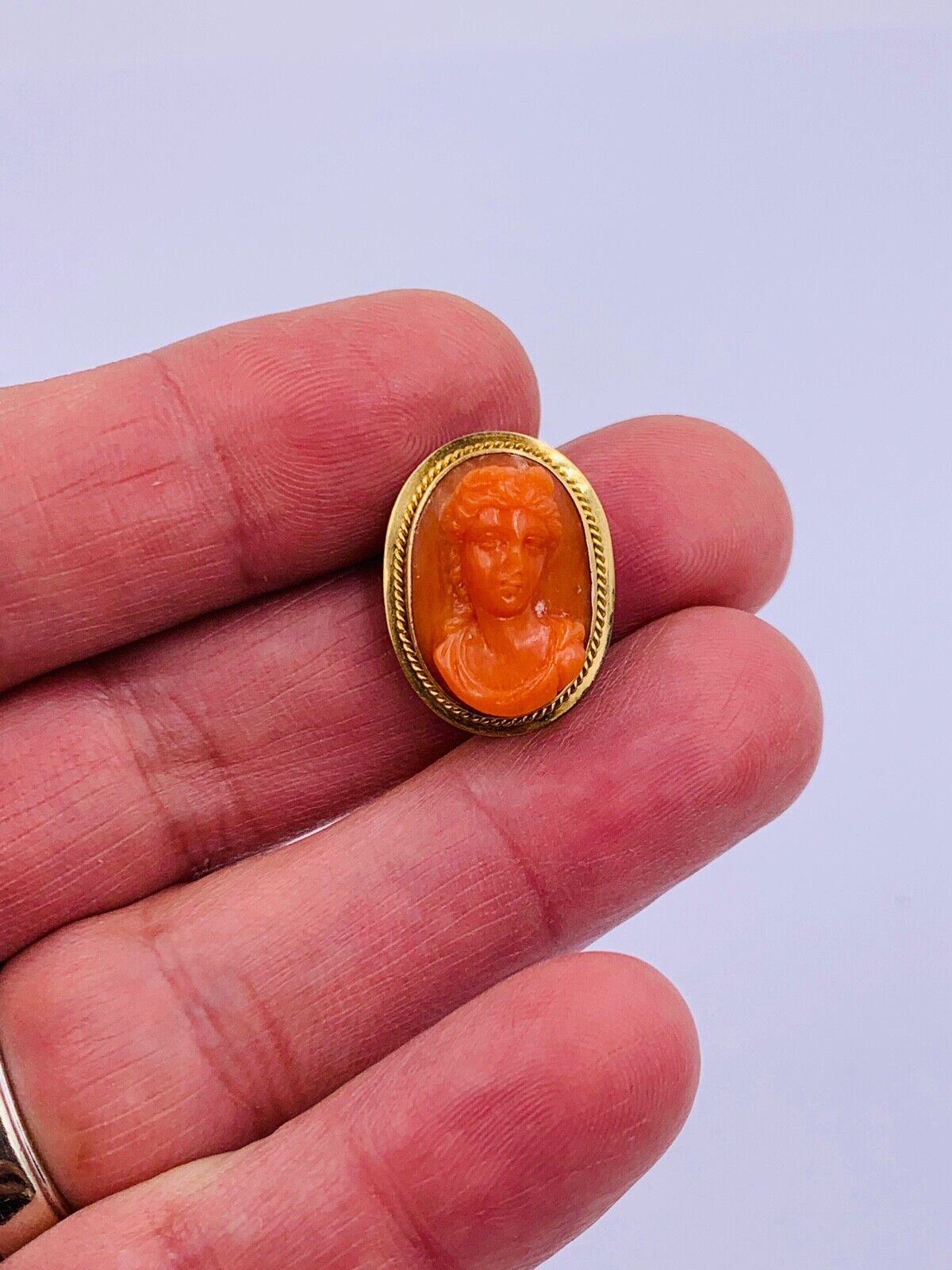 Antique 18Kyellow Gold Carved Coral Cameo Button Collar button