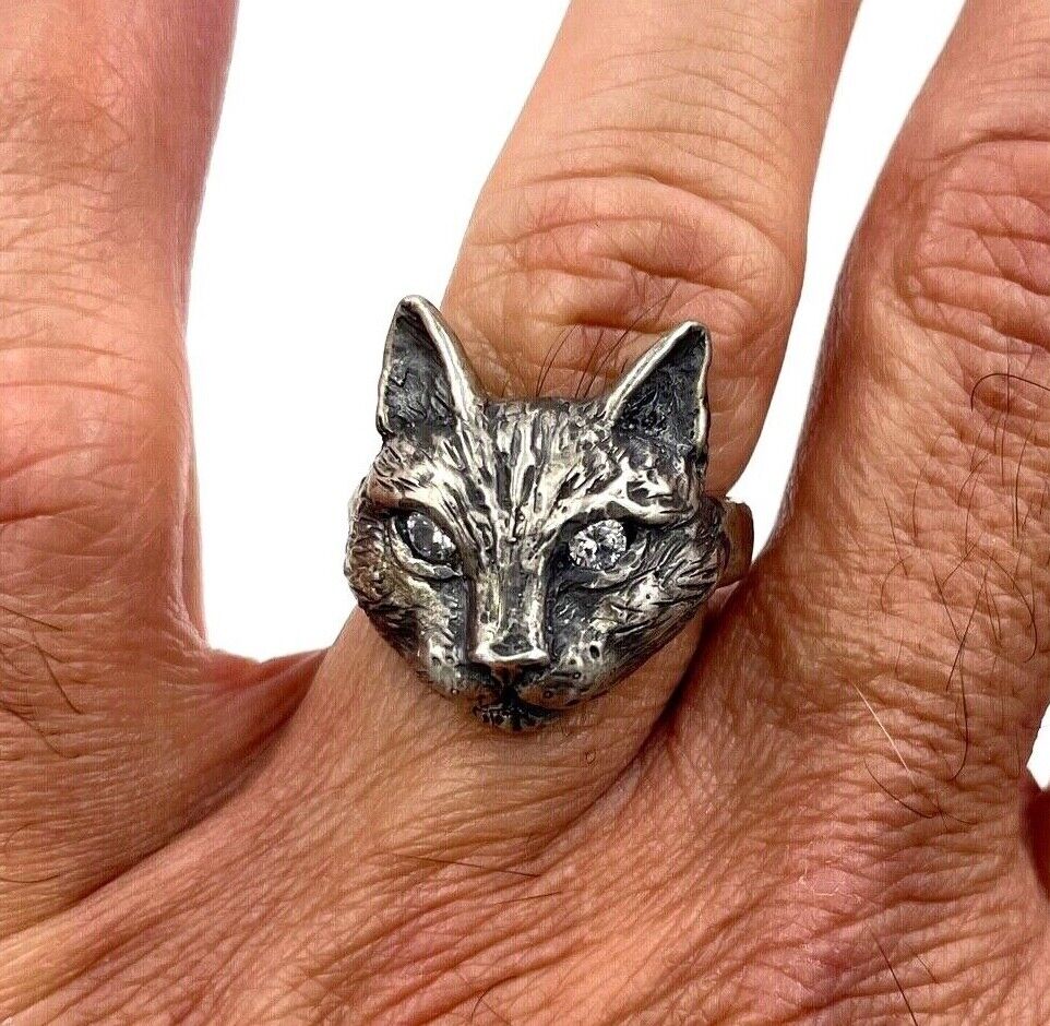 Custom Sterling Silver Cat Ring with Corundum eye hammered finish