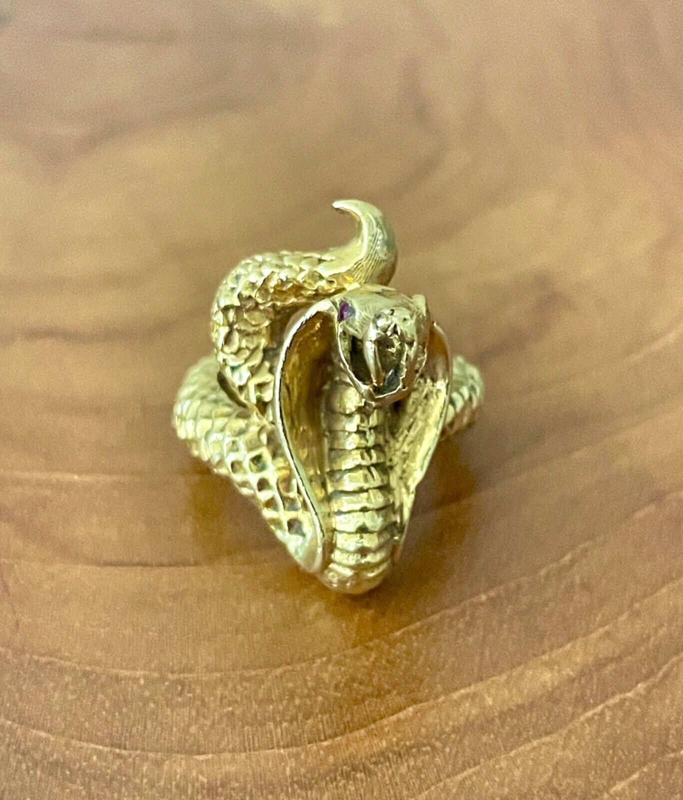 Estate 18k Yellow gold Cobra Snake Ring
