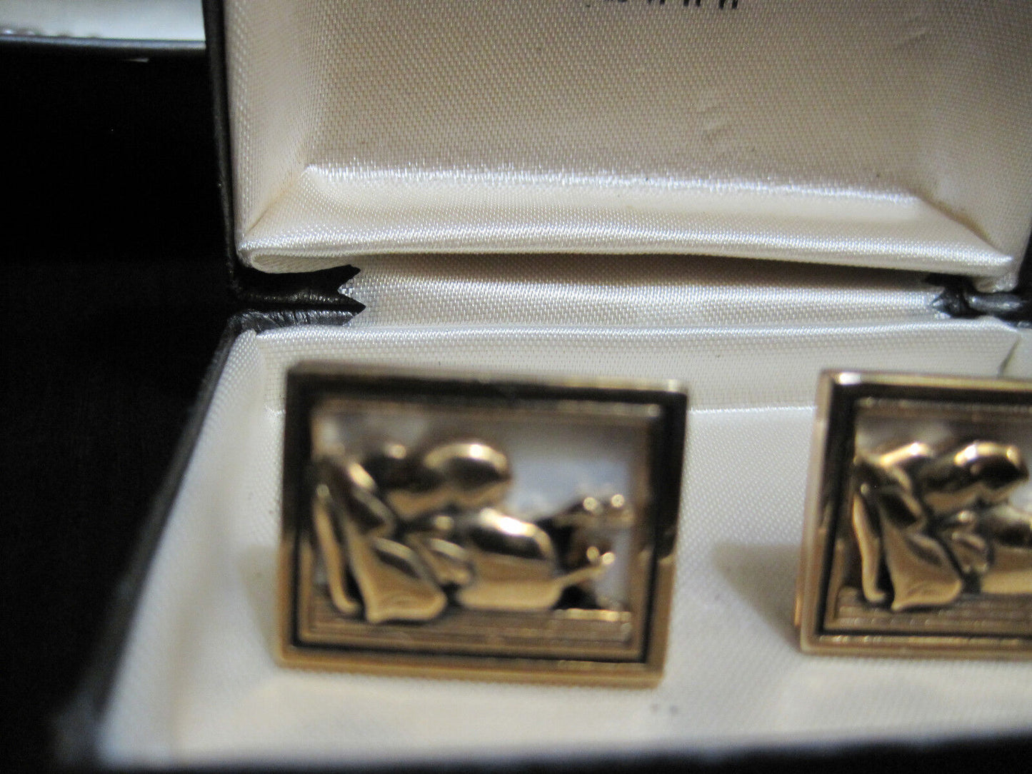 Vintage Swank Cufflinks Whimsical Toucan Mother of pearl Gold shadow box Rare