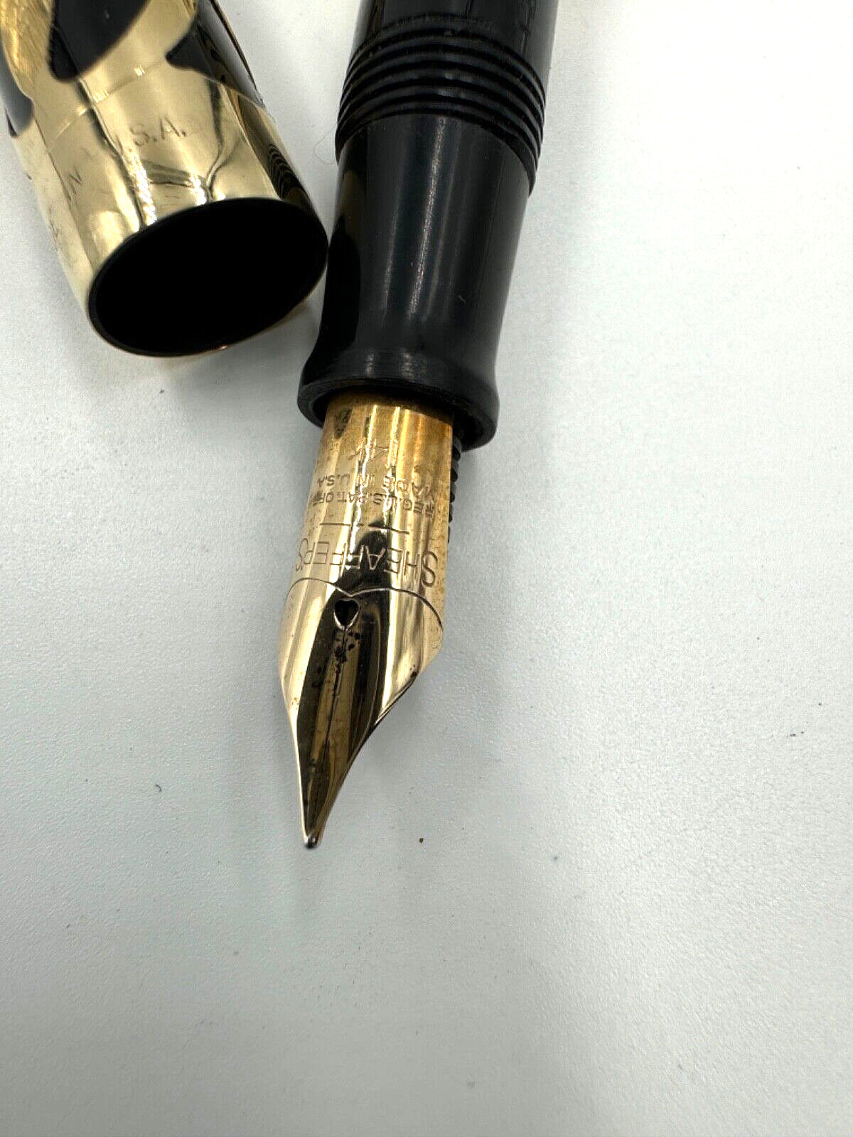 Vintage Sheaffer Nostalgia Solid 14k Gold Overlay Fountain Pen - Circa 1970