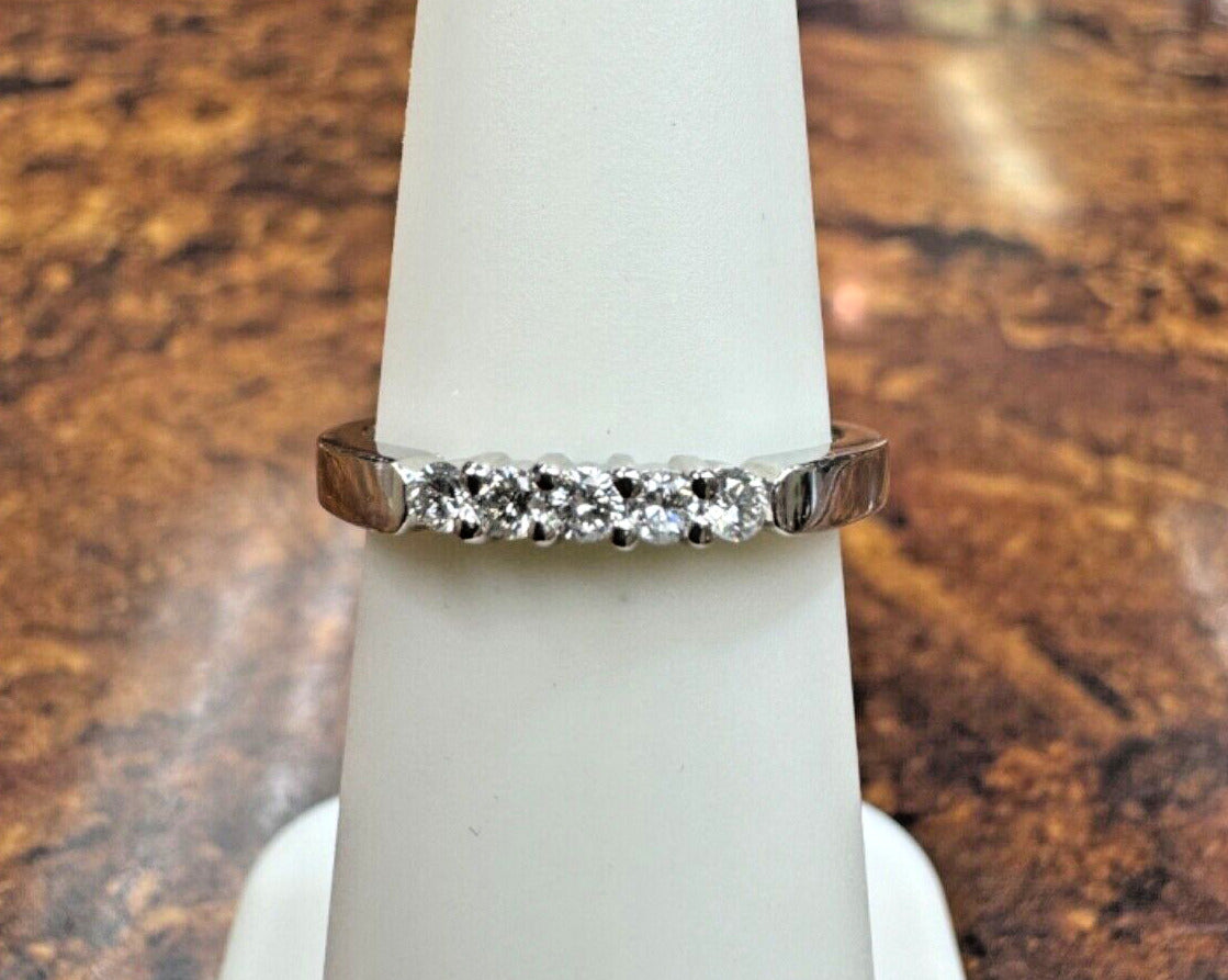 Estate 5 DiamondPlatinum band Ring 4.5sz