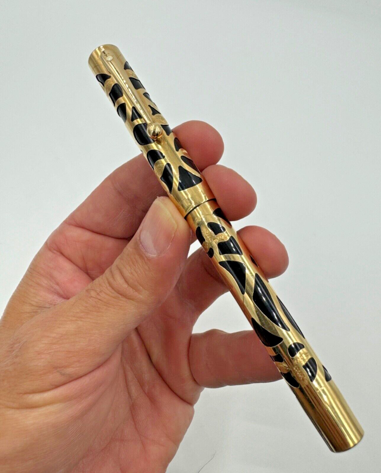 Vintage Sheaffer Nostalgia Solid 14k Gold Overlay Fountain Pen - Circa 1970