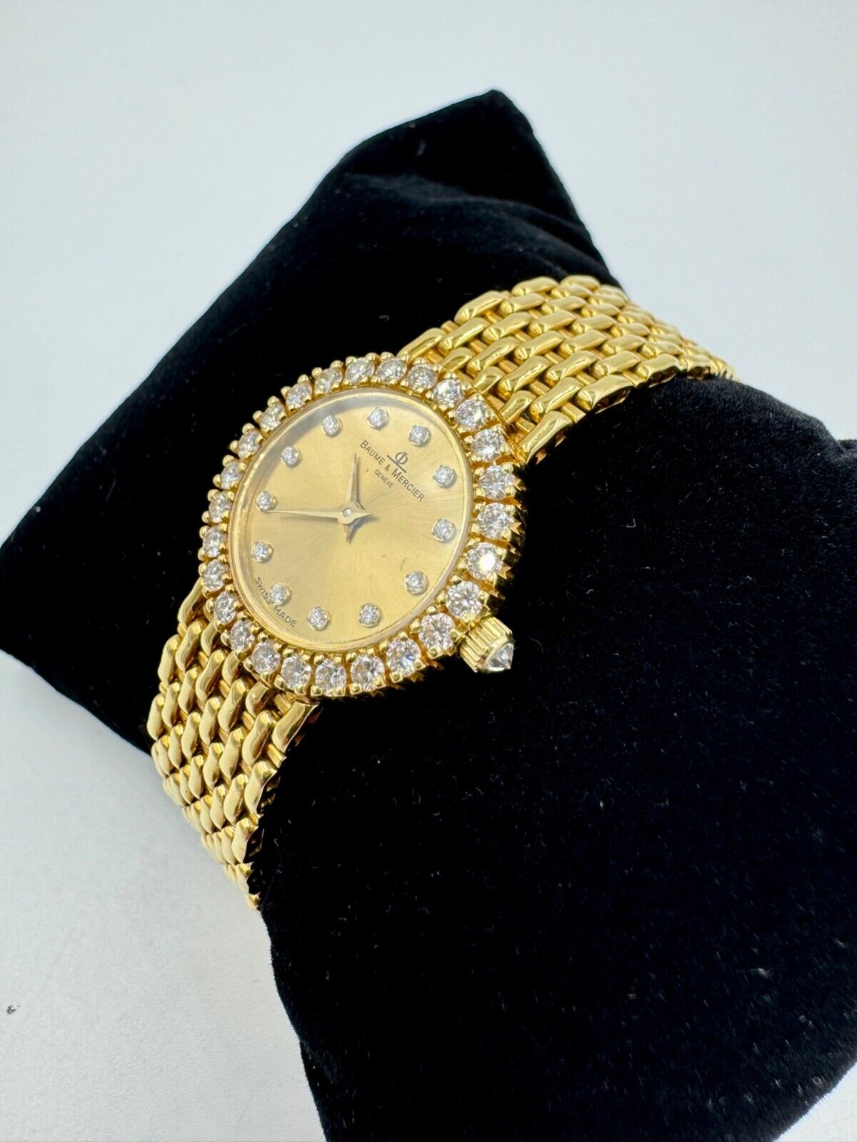 Baume & Mercier 18K Yellow Gold Diamond Wristwatch Lady's