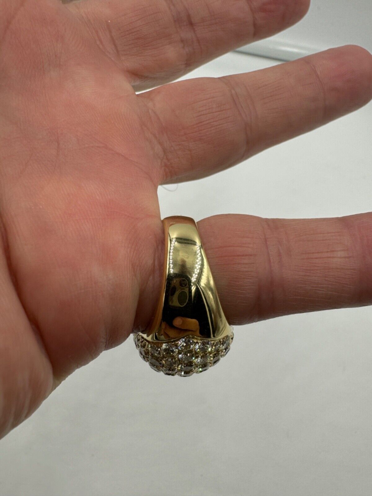 18k Yellow Gold Dome diamond Ring 7.00cts