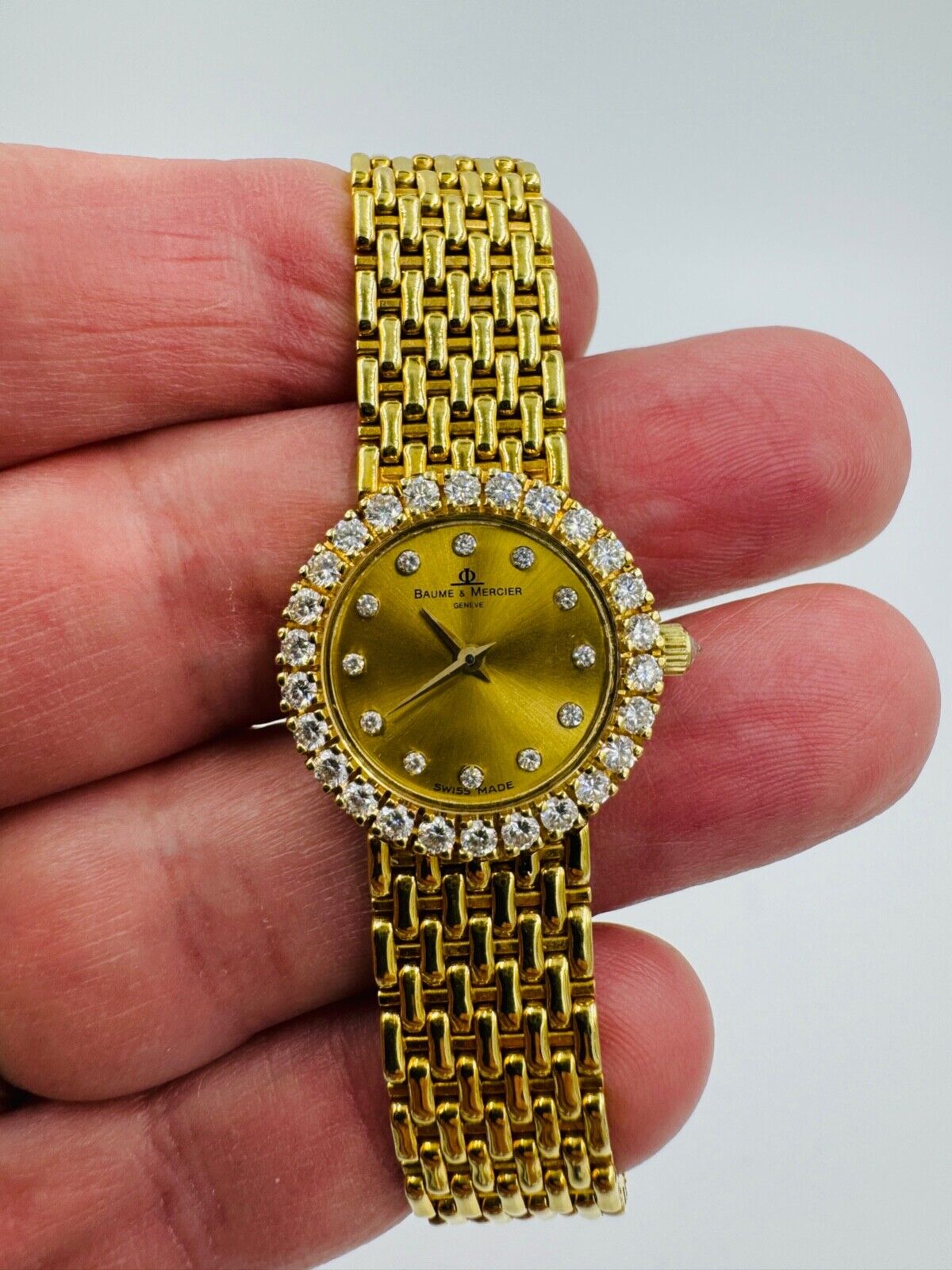 Baume & Mercier 18K Yellow Gold Diamond Wristwatch Lady's