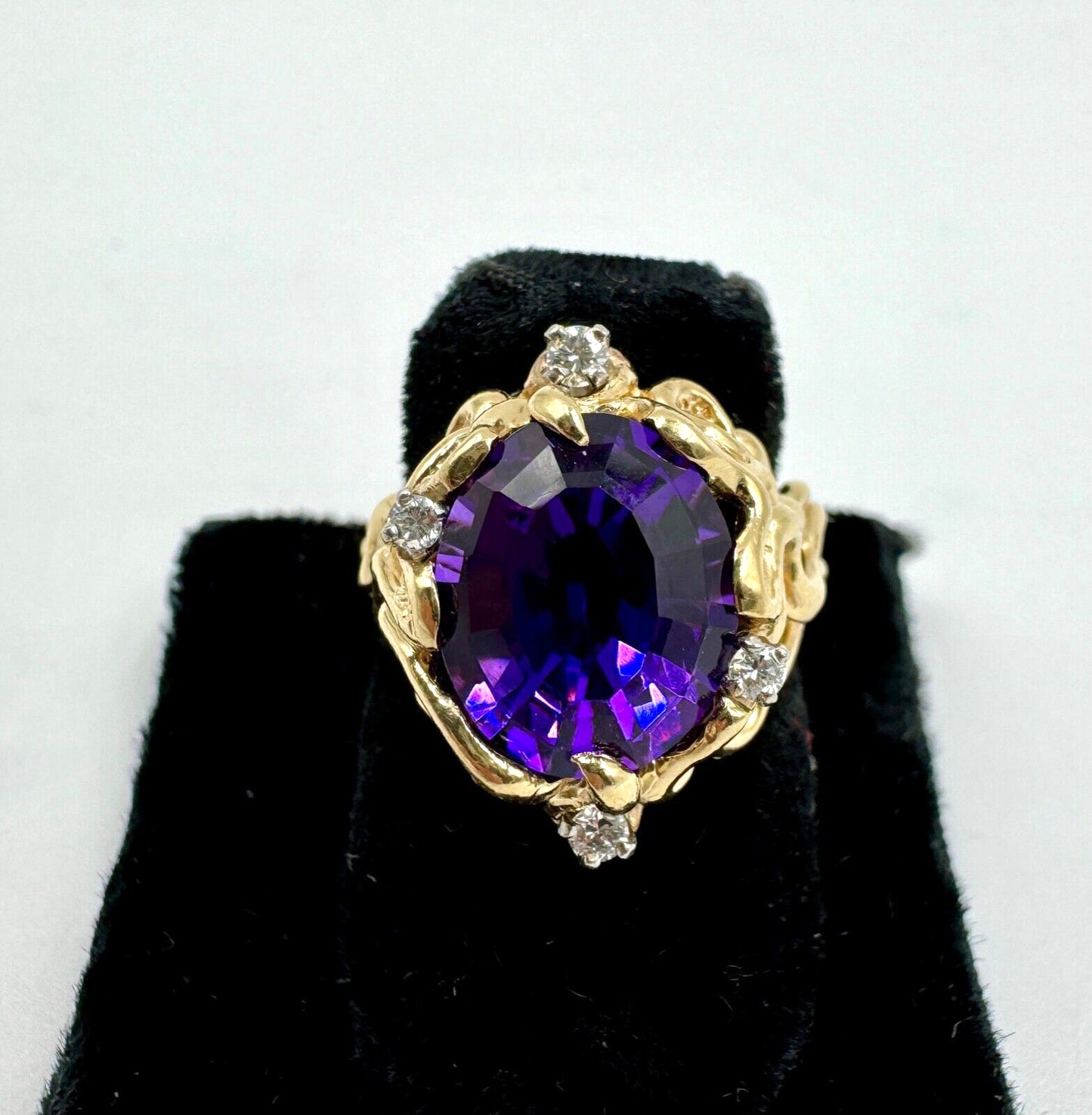 Vintage Amethyst and Diamond 14k Yellow Gold Ring