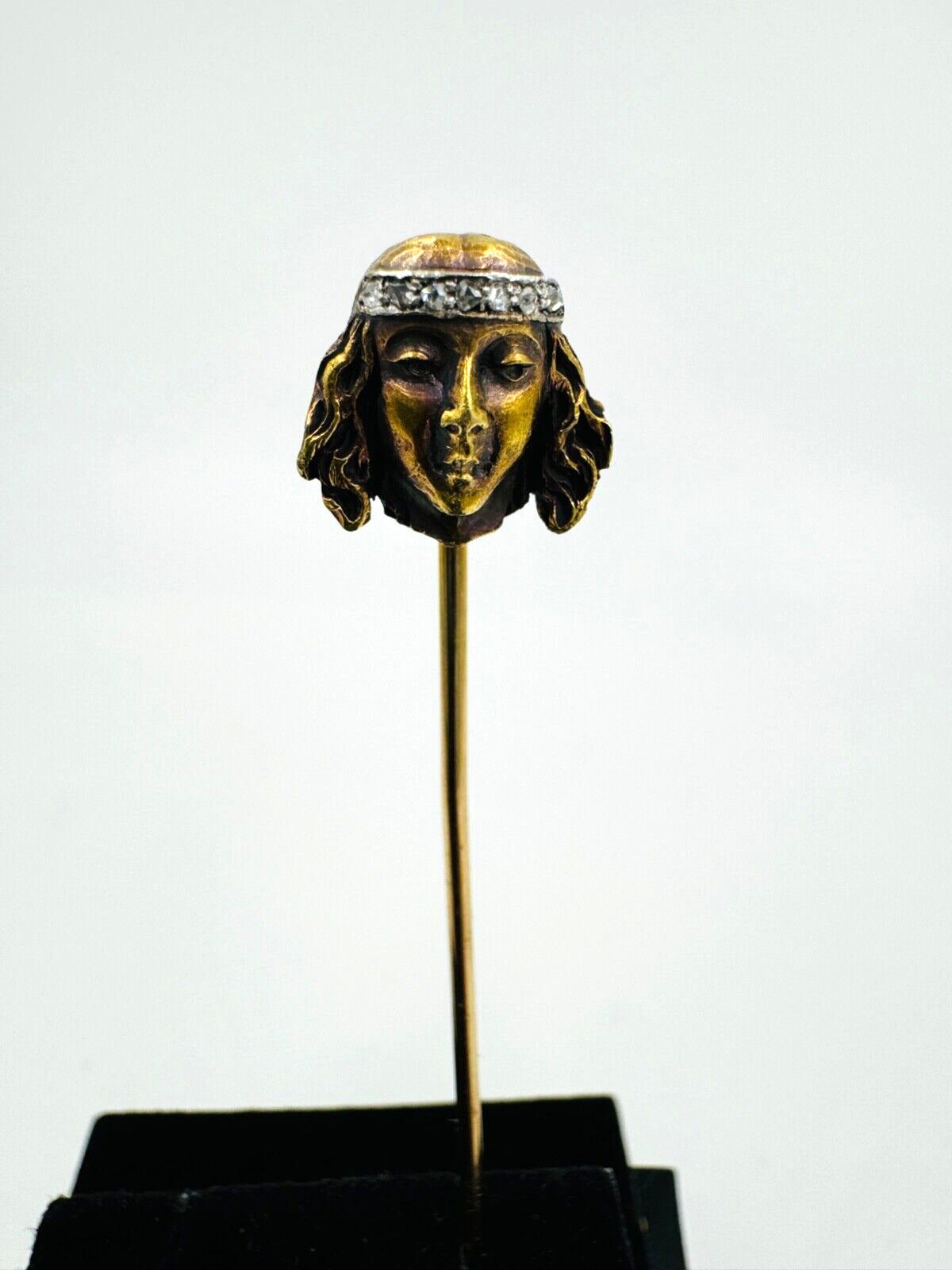 18k gold Art Nouveau Lady stick pin with Rose Cut Diamonds