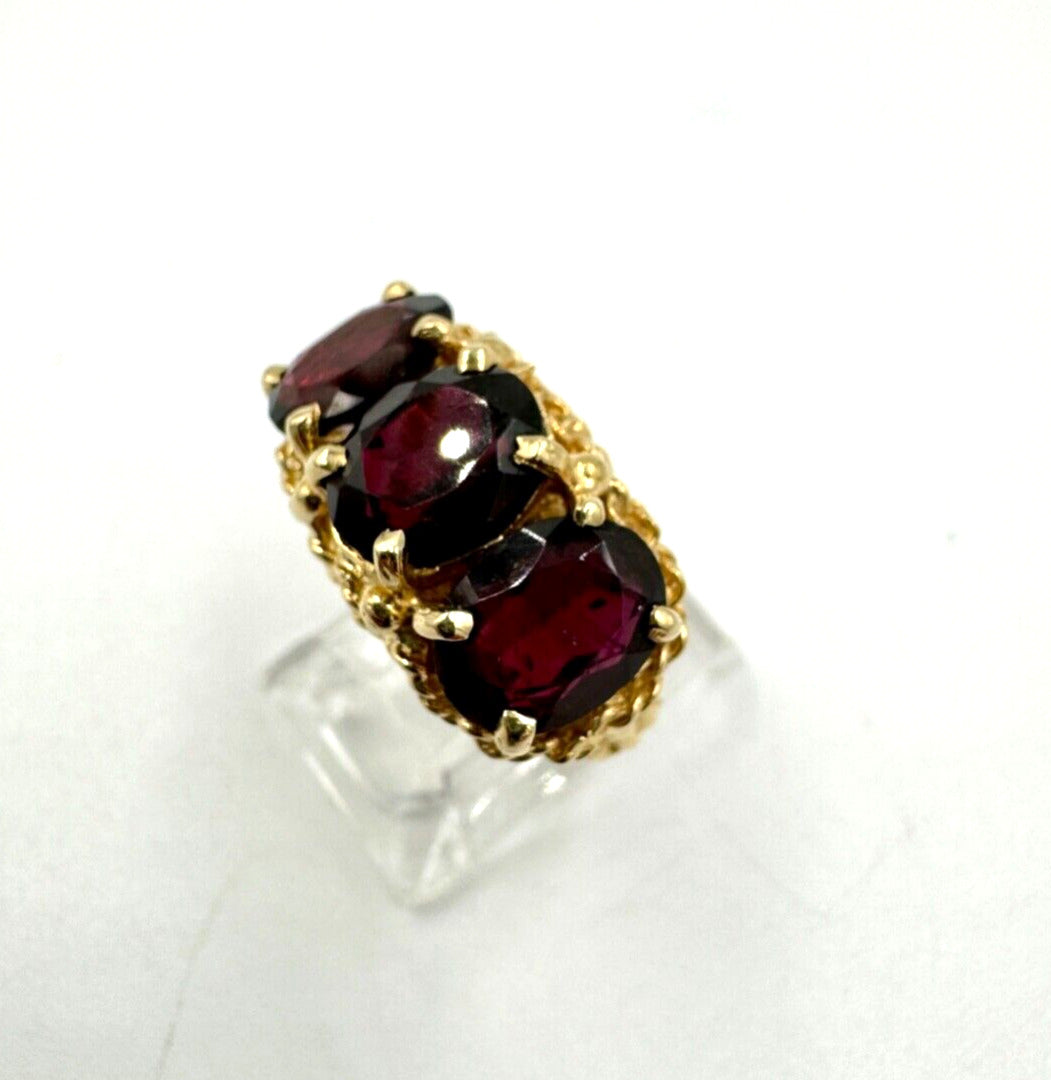 Estate Garnet 14k Yellow Gold Rope Design Ring