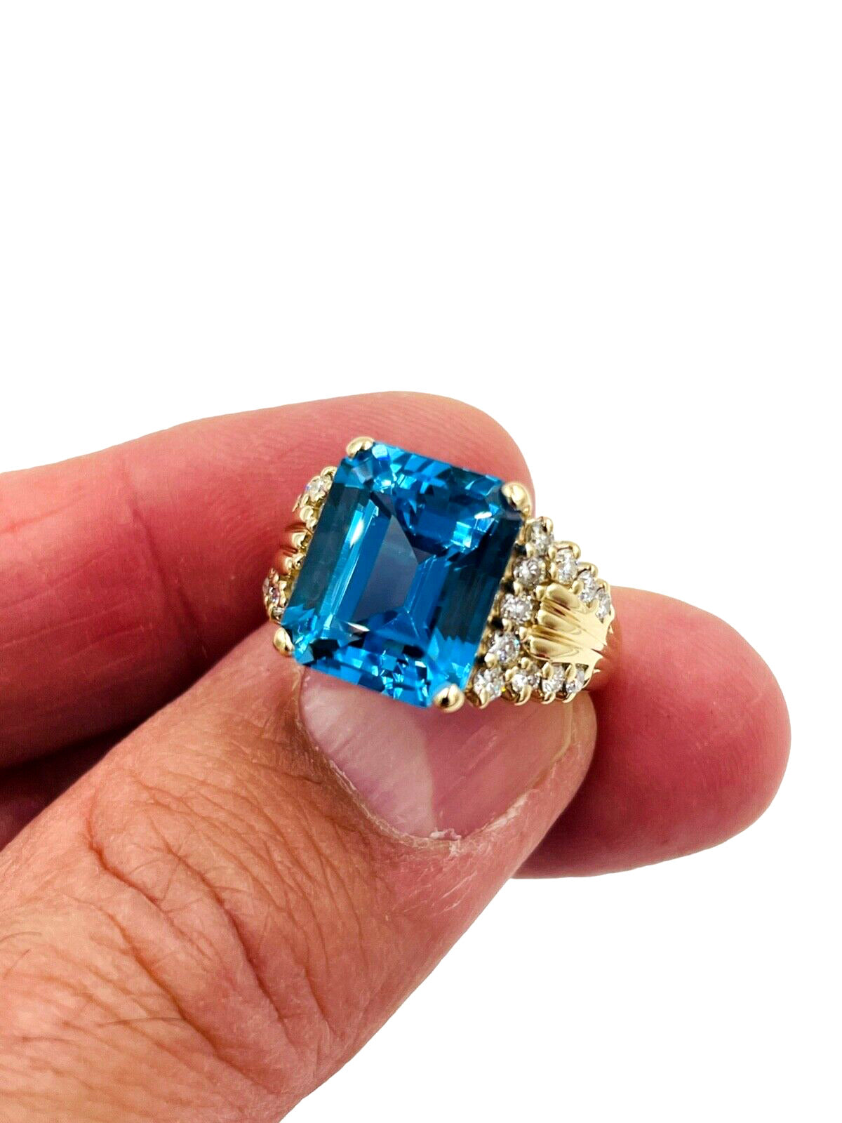 14K Yellow Gold London Blue Topaz Diamond Cocktail Ring Size 6