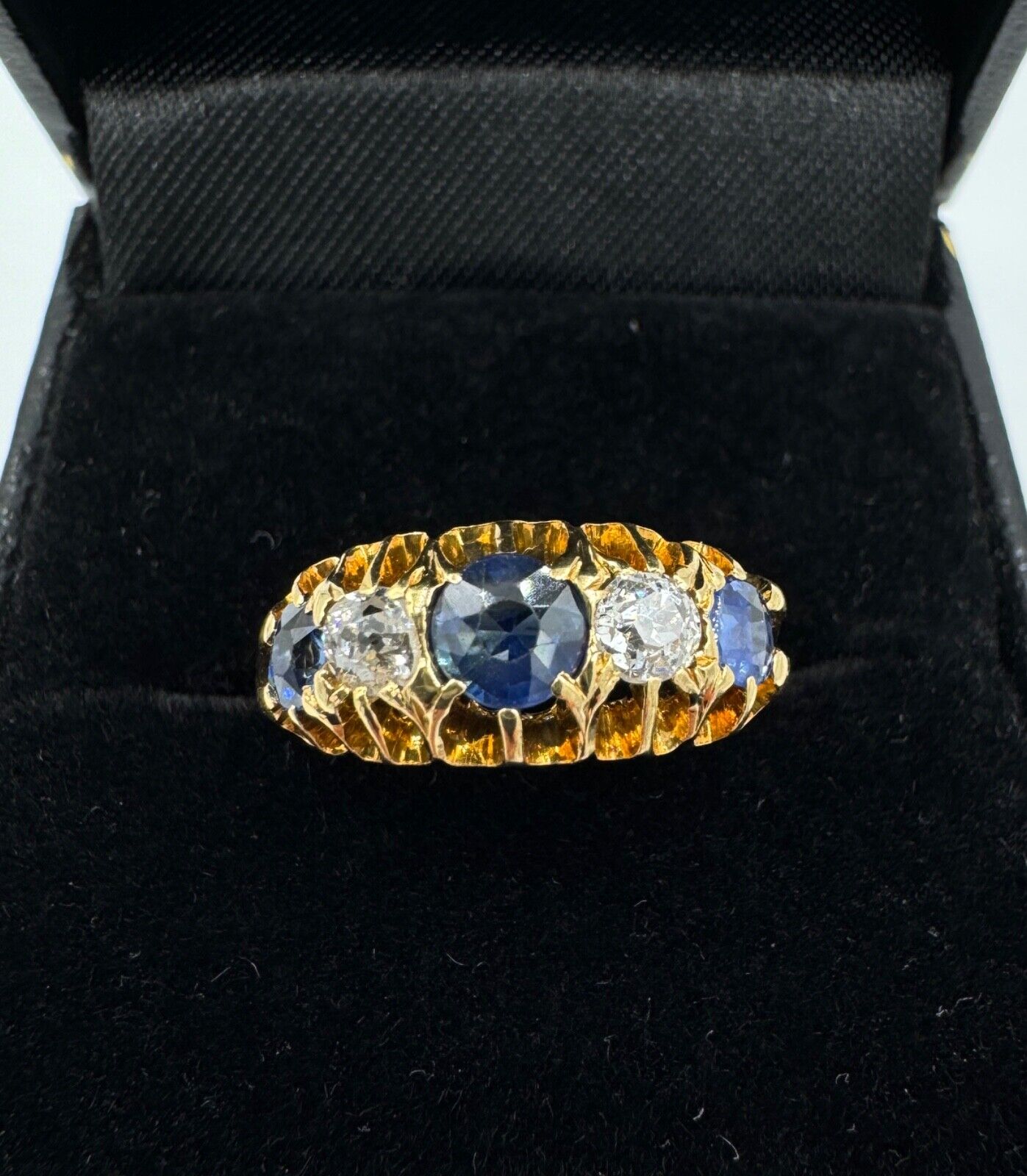 Estate Yellow Gold diamond Sapphire Ring 5 Stone