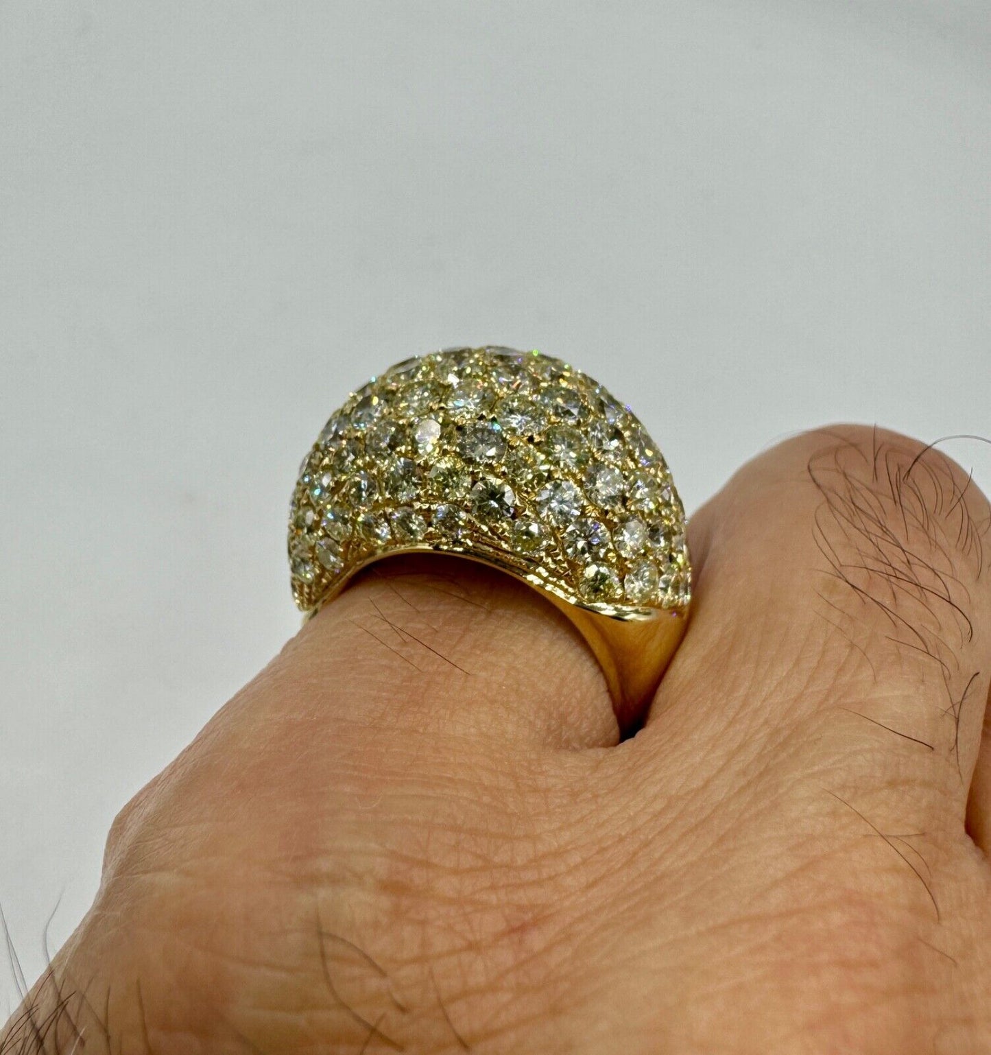 18k Yellow Gold Dome diamond Ring 7.00cts