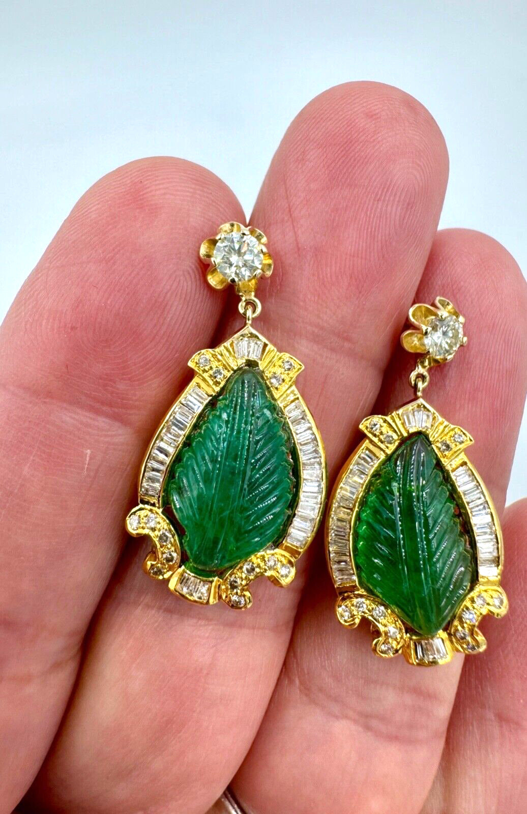 Vintage Carved Emerald Diamond Gold Dangle Earrings