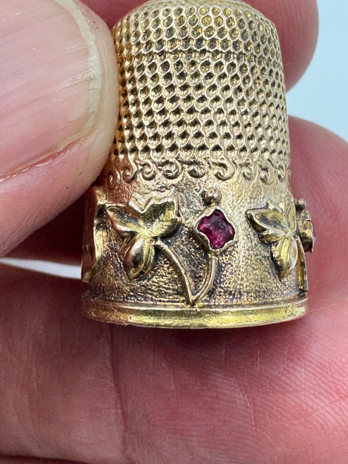 Antique 14k Yellow Gold Jeweled Thimble