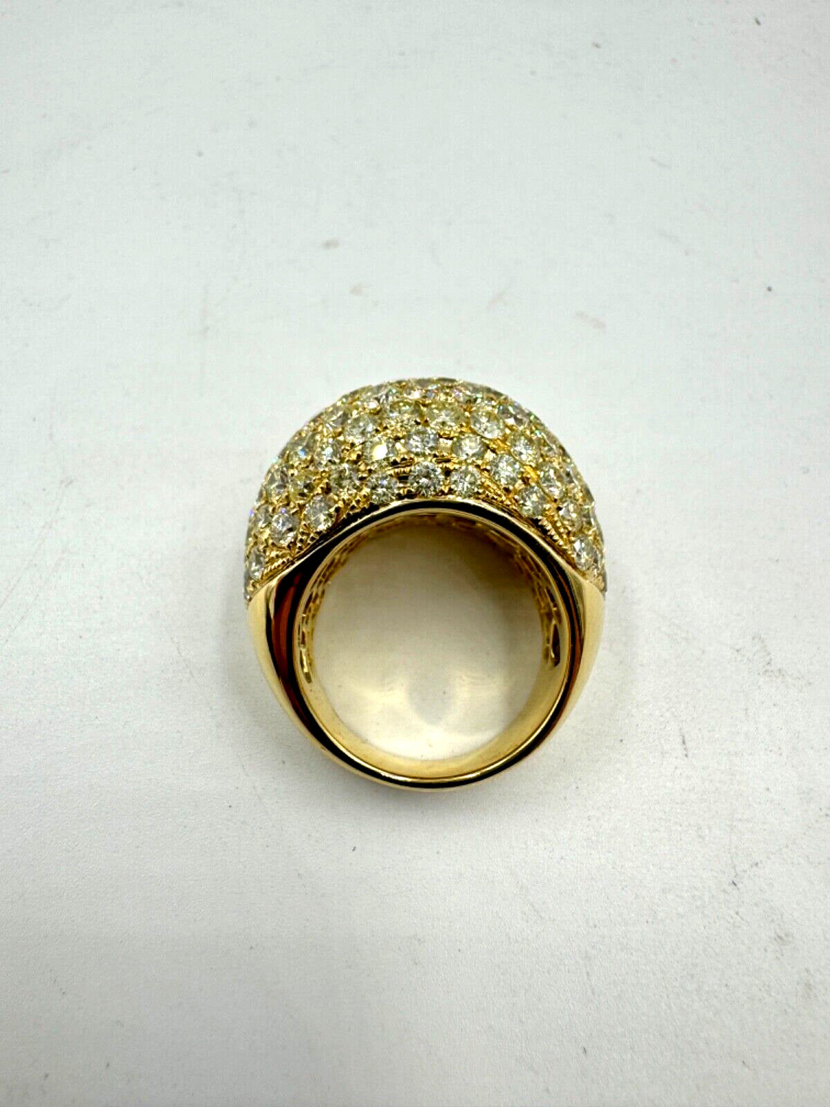 18k Yellow Gold Dome diamond Ring 7.00cts