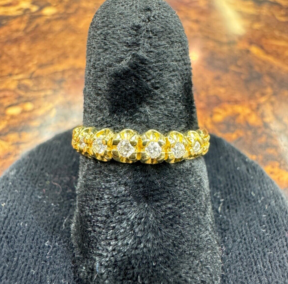 Vintage 18K Yellow Gold Diamond band ring 7 stone