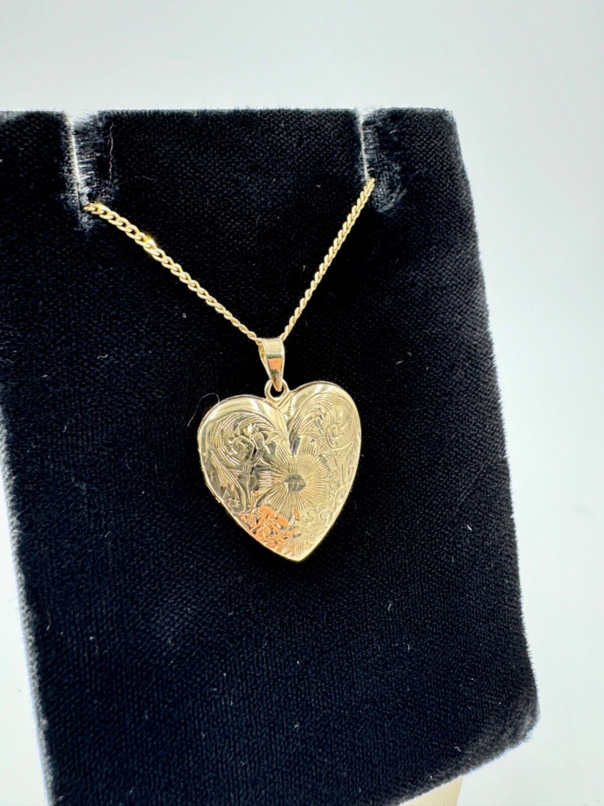 Vintage 14k Yellow Gold Heart Locket Pendant