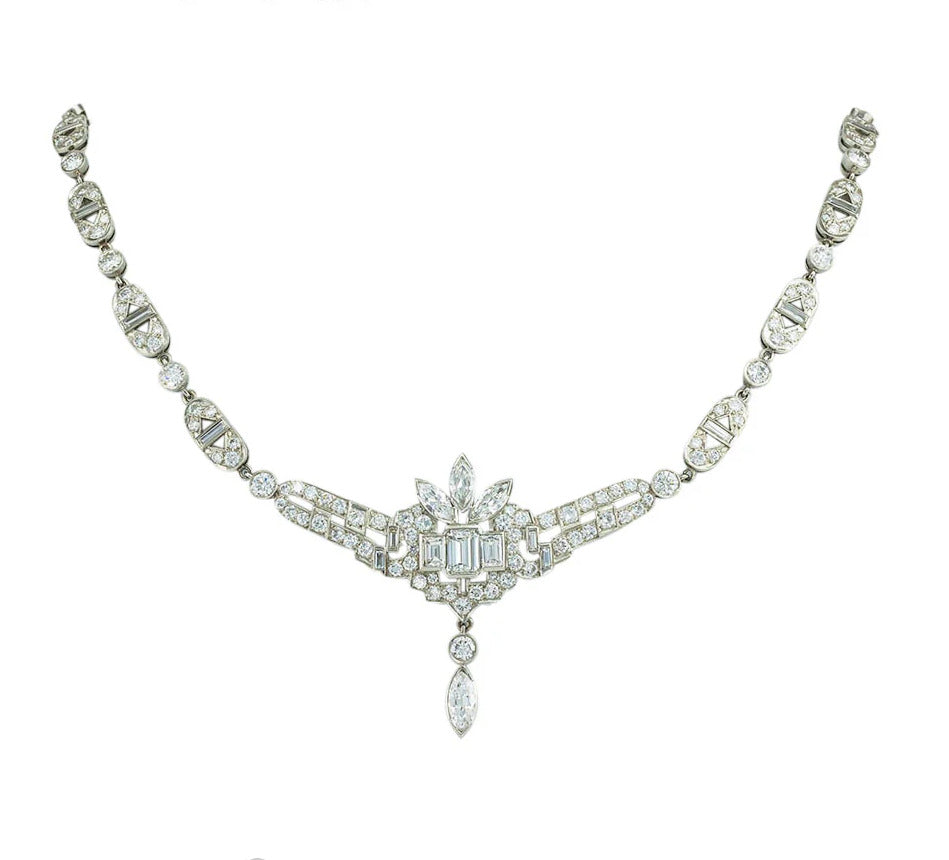 Art Deco 15.50 Carats Diamond Platinum Necklace