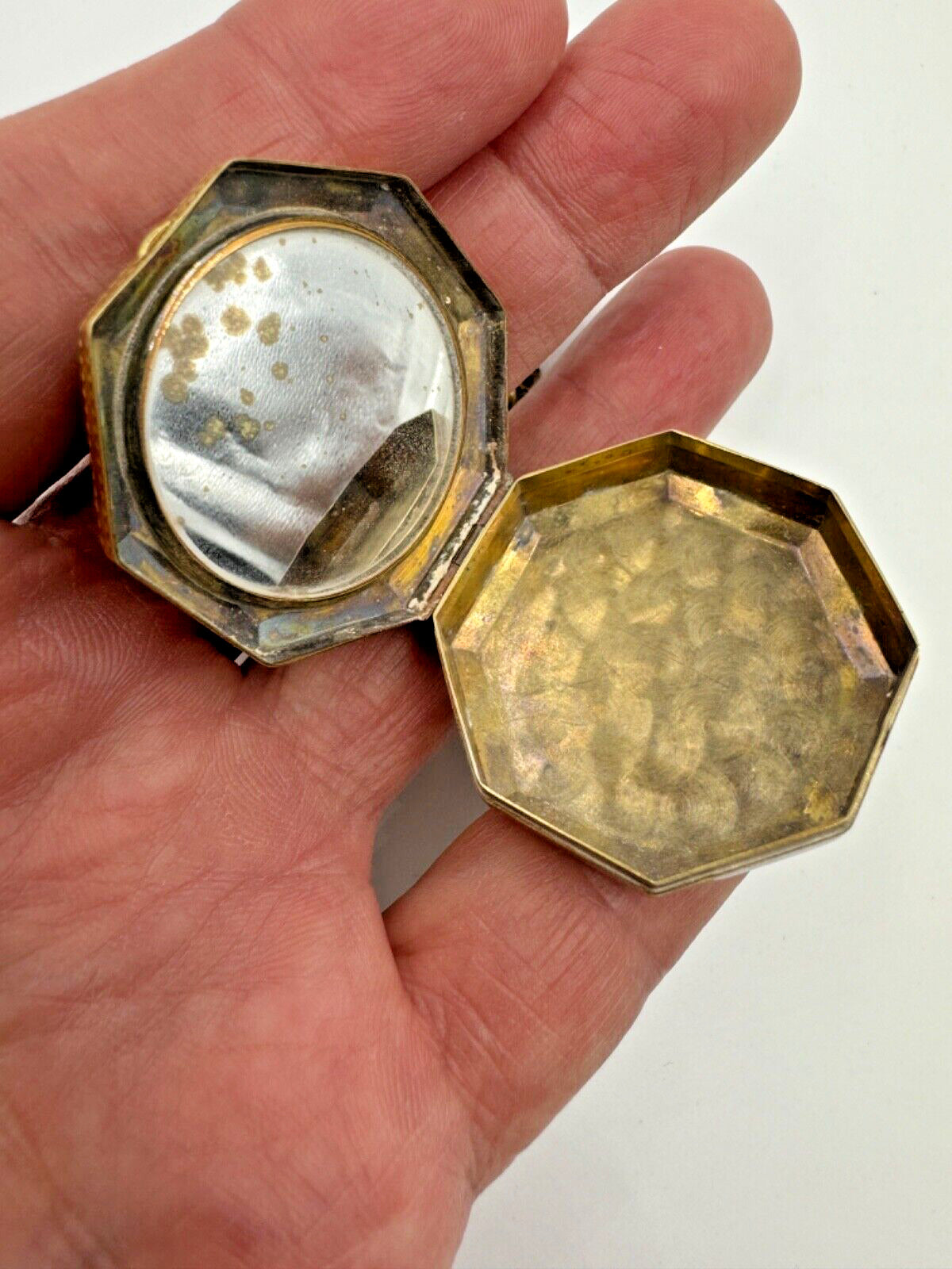 Antique Art Deco Octagonal 14k Gold Ladies' Powder Compact with Chain