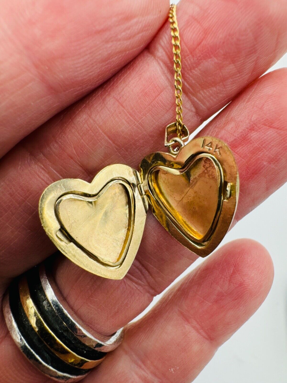 Vintage 14k Yellow Gold Heart Locket Pendant