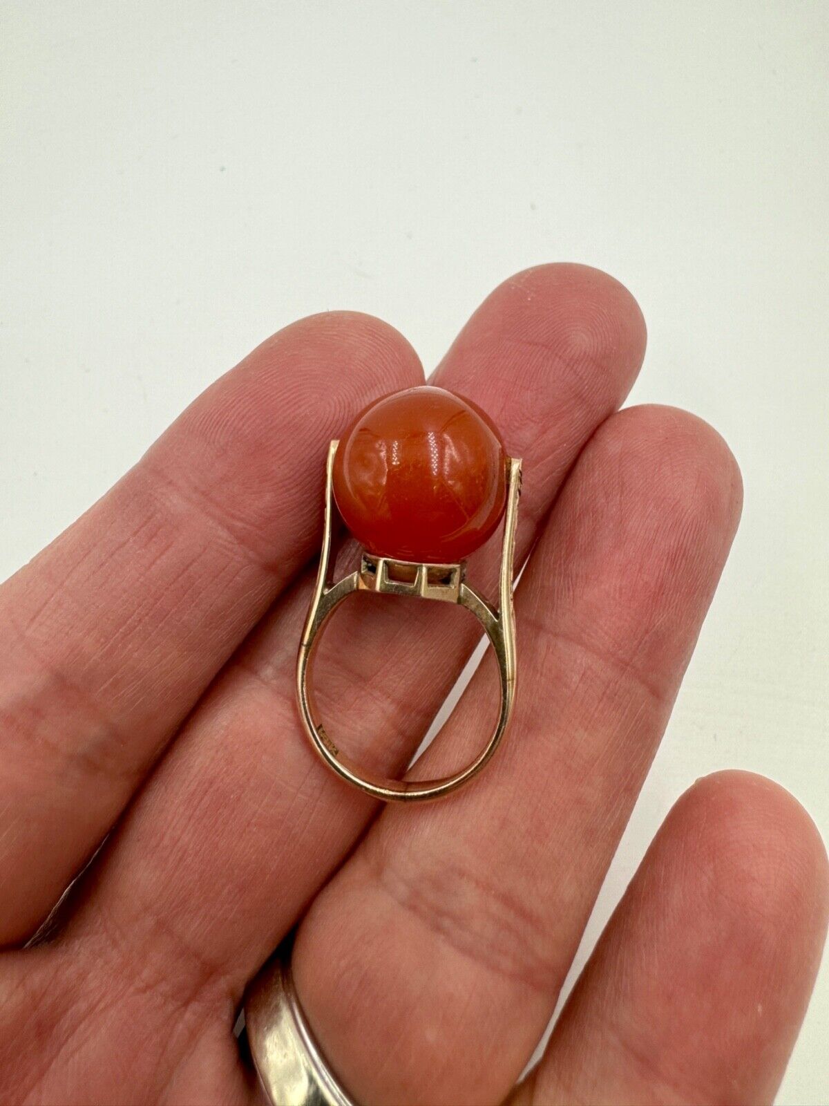 Antique 14K Rose Gold Carnelian Sphere Ring