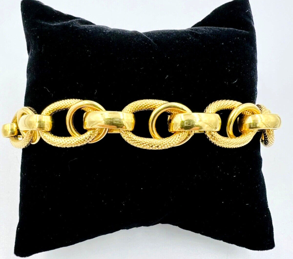 Italian Large Textured 18k Yellow Gold Link Bracelet 1980s