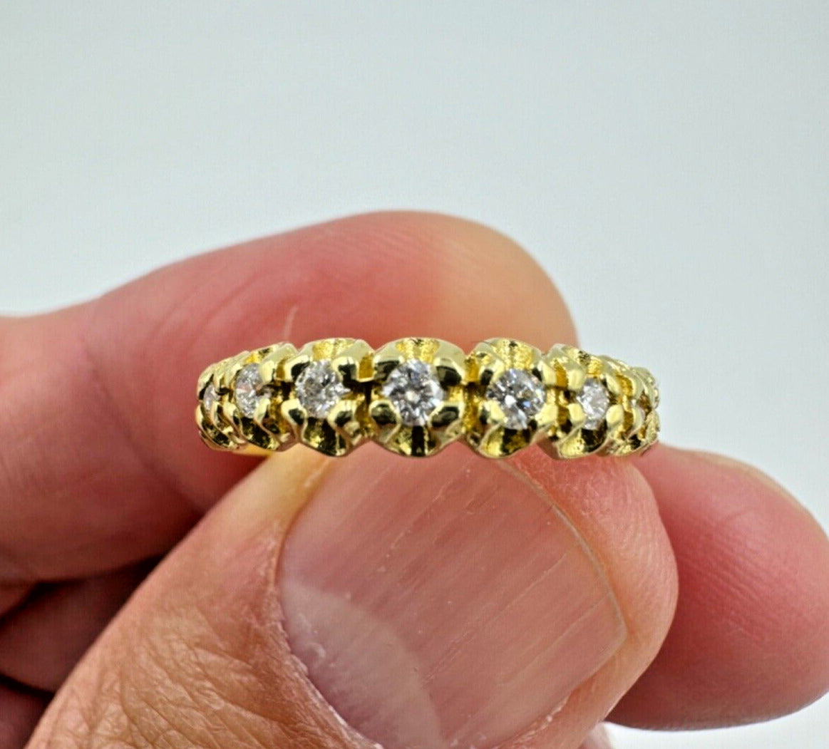 Vintage 18K Yellow Gold Diamond band ring 7 stone