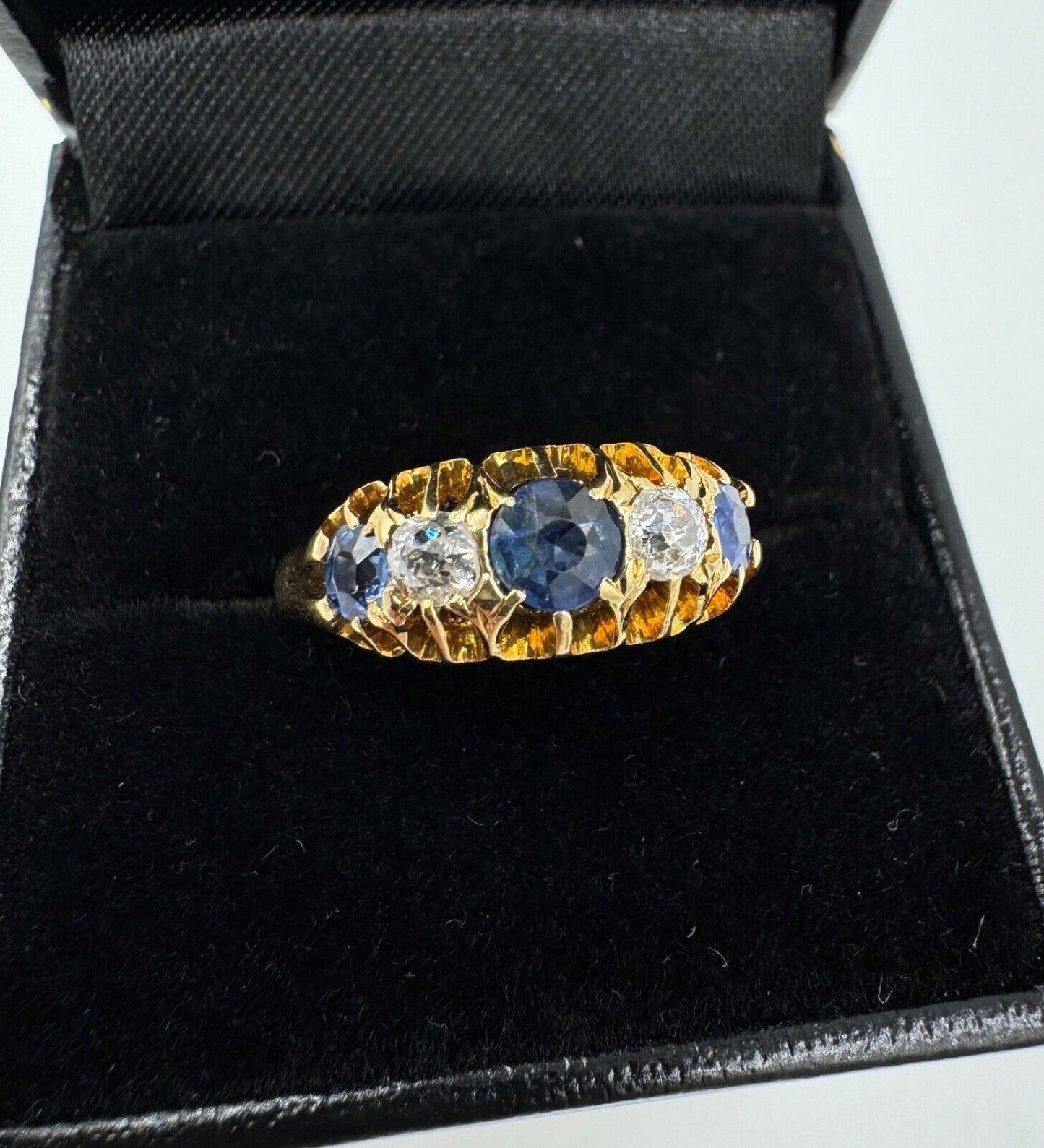 Estate Yellow Gold diamond Sapphire Ring 5 Stone