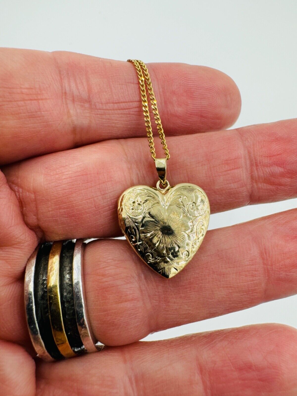 Vintage 14k Yellow Gold Heart Locket Pendant