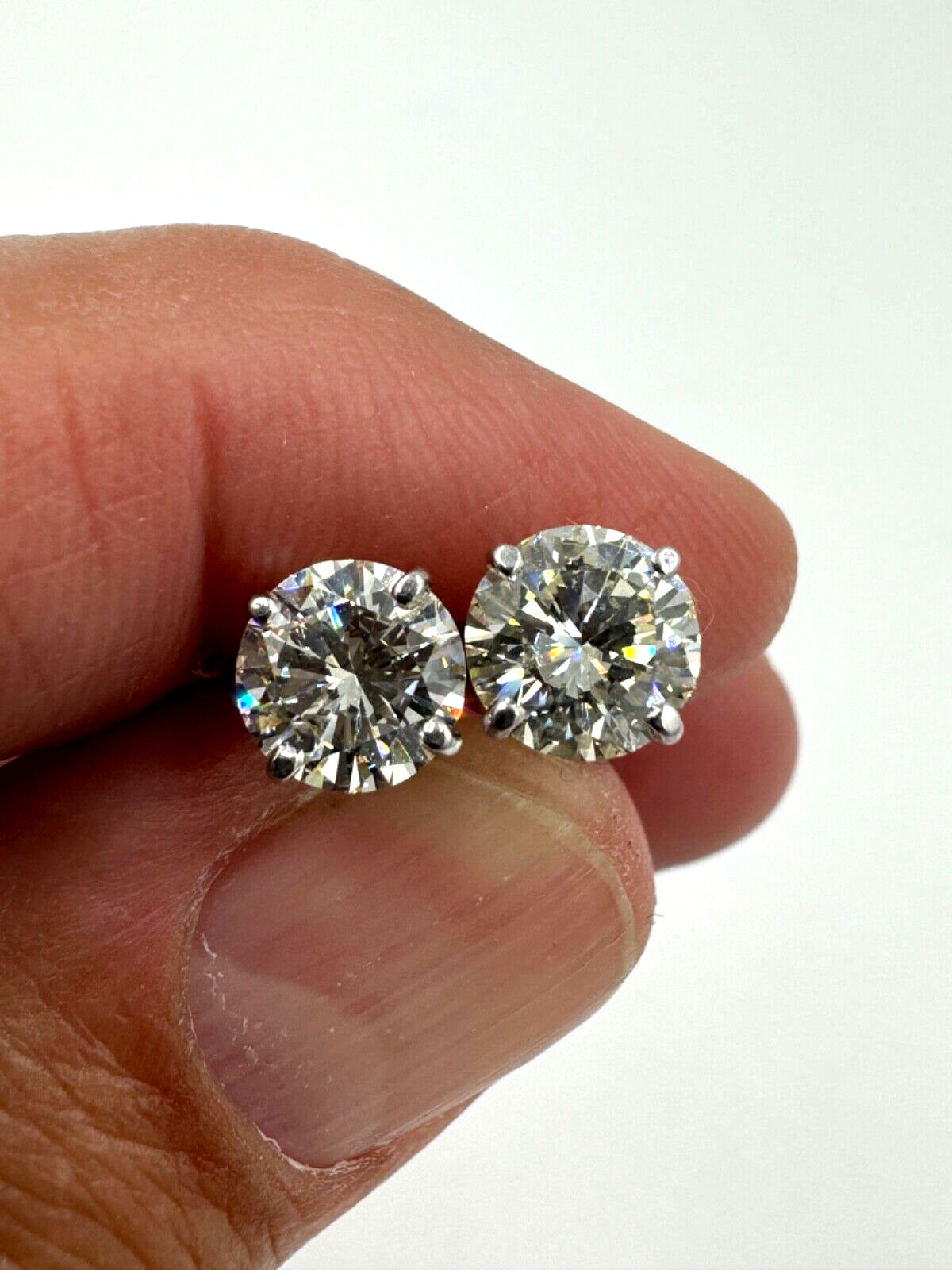 Diamond stud Earrings 2.18cts VS K-L 14k white gold