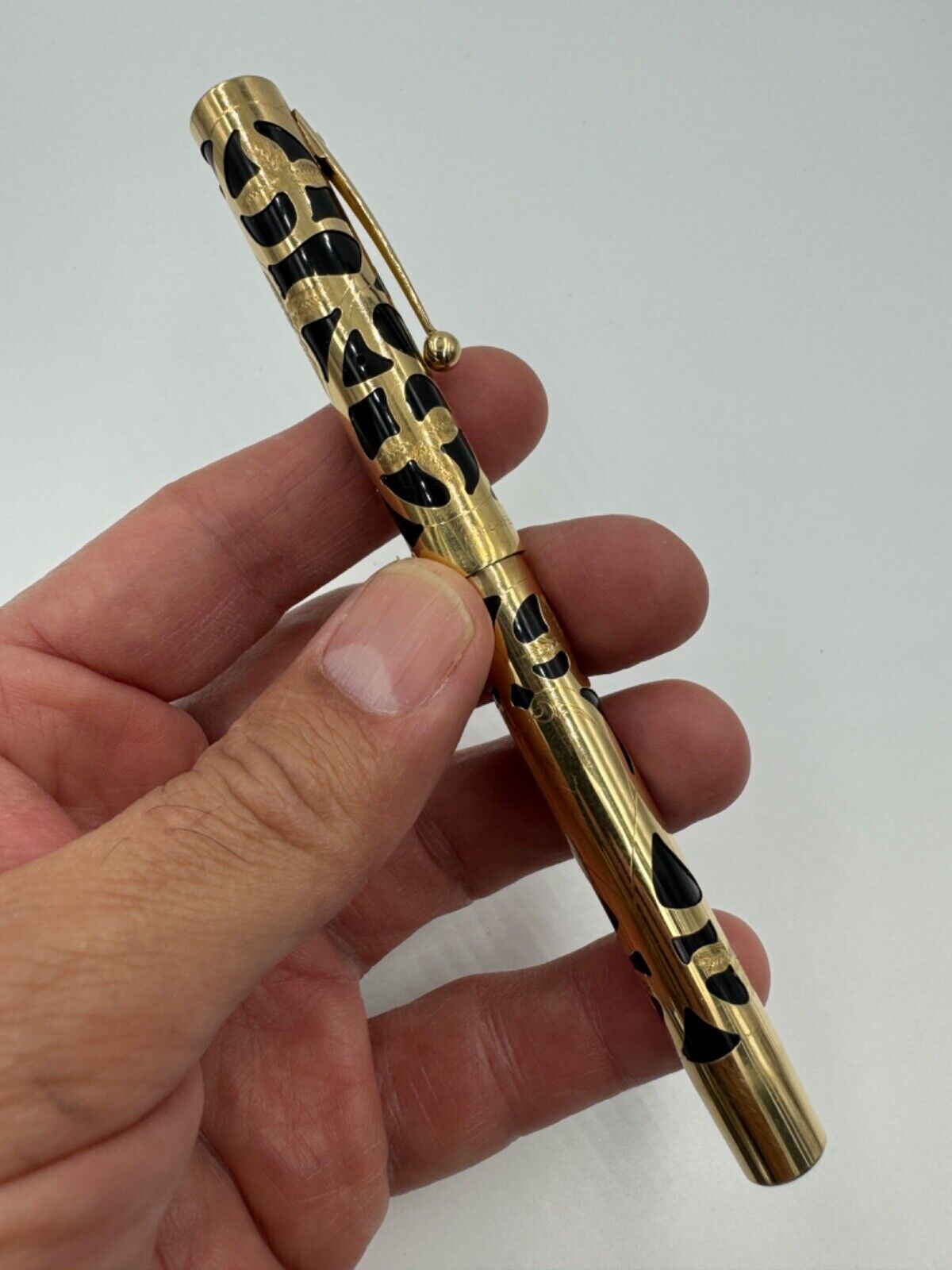 Vintage Sheaffer Nostalgia Solid 14k Gold Overlay Fountain Pen - Circa 1970