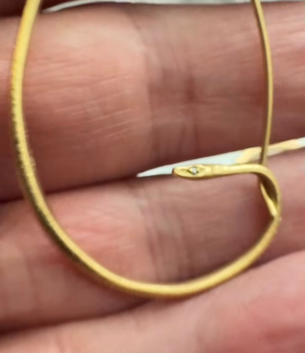 Gabrielle Kiss 18k gold Snake Earring