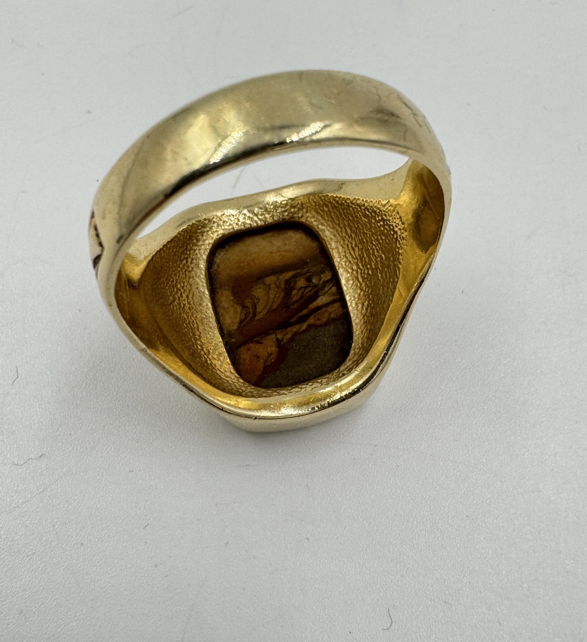 Vintage 14k yellow Gold Picture Agate Men's ring