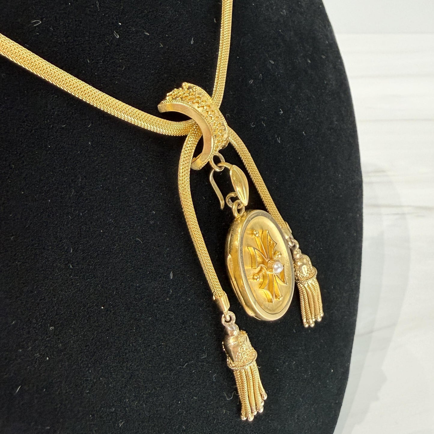 1870's Victorian Locket and Necklace 14k