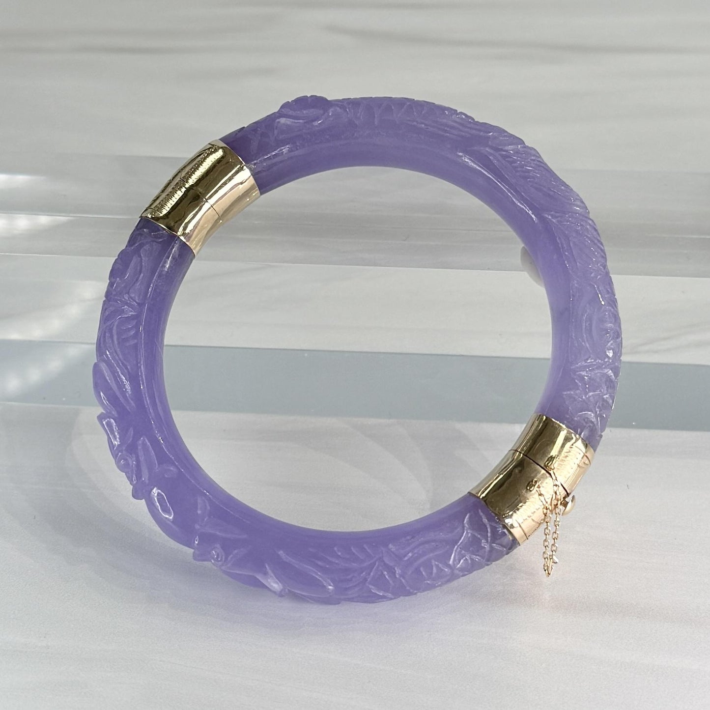 Vintage Carved Lavender Jade Bangle 14k
