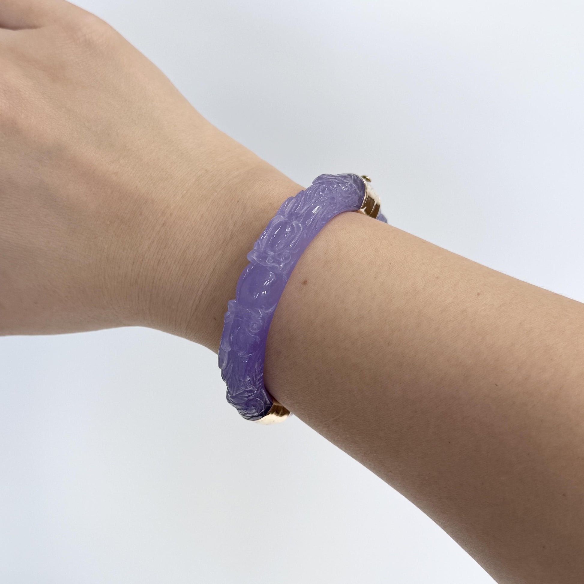 Vintage Carved Lavender Jade Bangle 14k