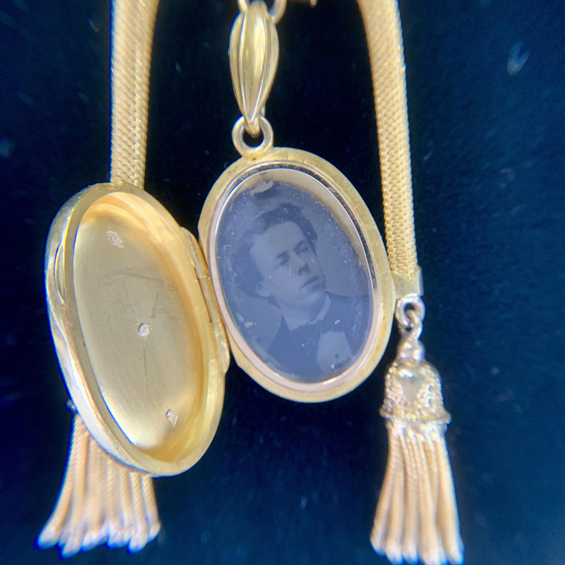 1870's Victorian Locket and Necklace 14k