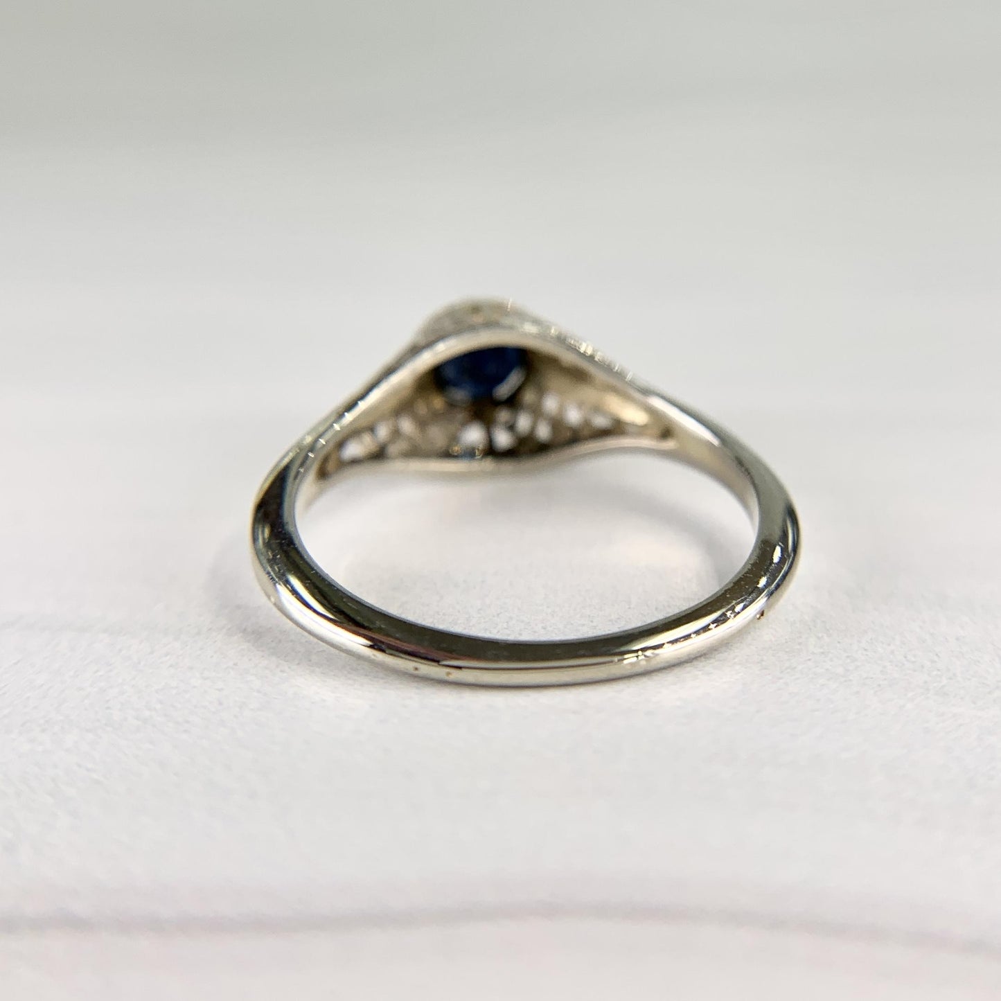 Art Deco 18K White Gold Sapphire Solitaire Filigree Ring