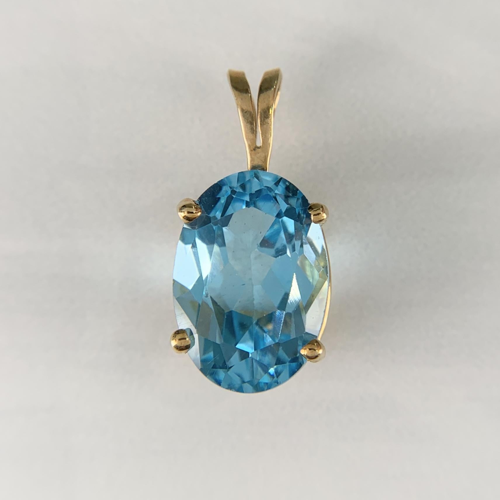 Blue Topaz Pendant 10k