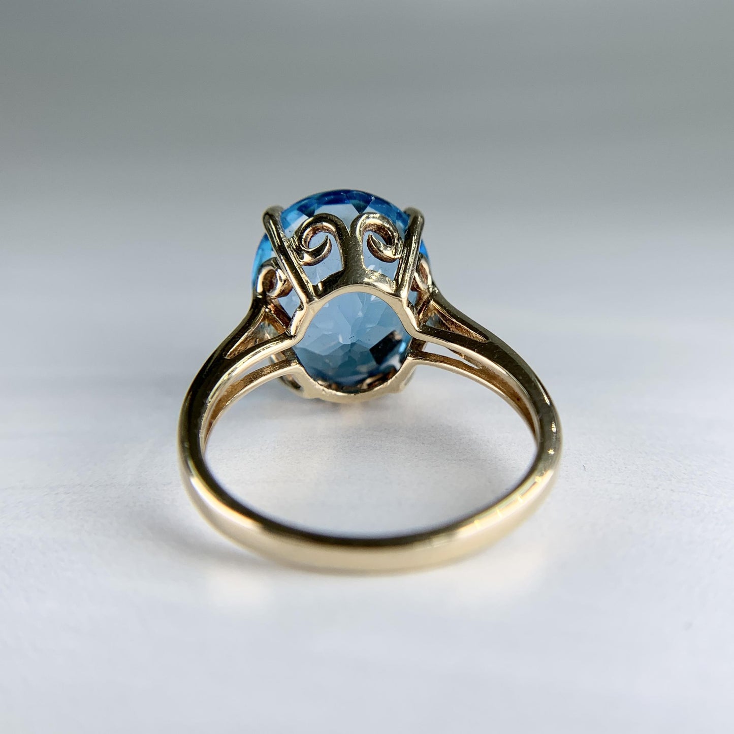 Blue Topaz and Diamond Ring 14k