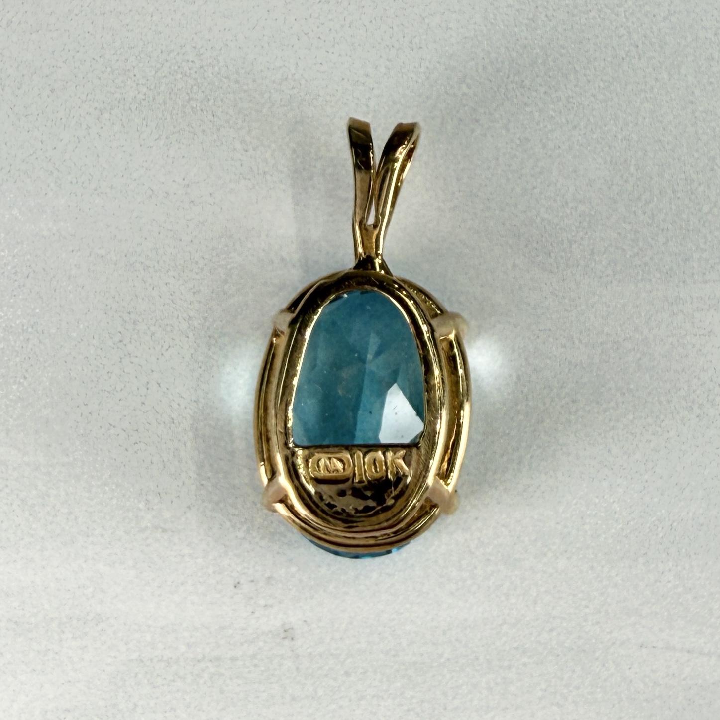 Blue Topaz Pendant 10k