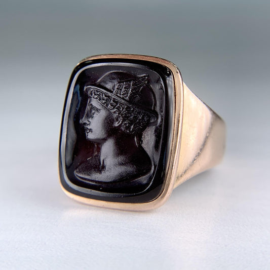 Antique 1888 Sardonyx Intaglio Ring 14k Yellow Gold