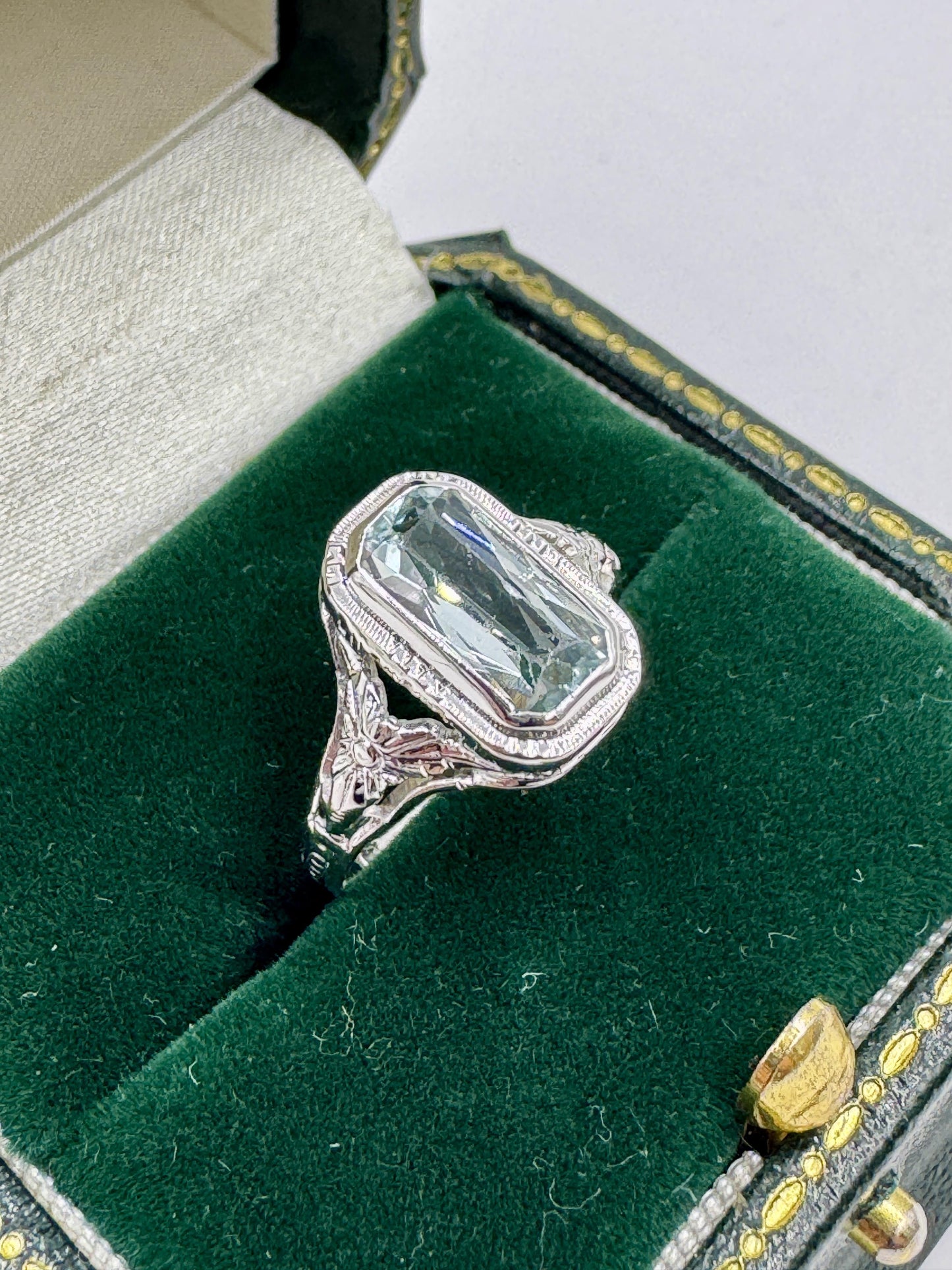 Art Deco 14k White Gold Aquamarine Ring