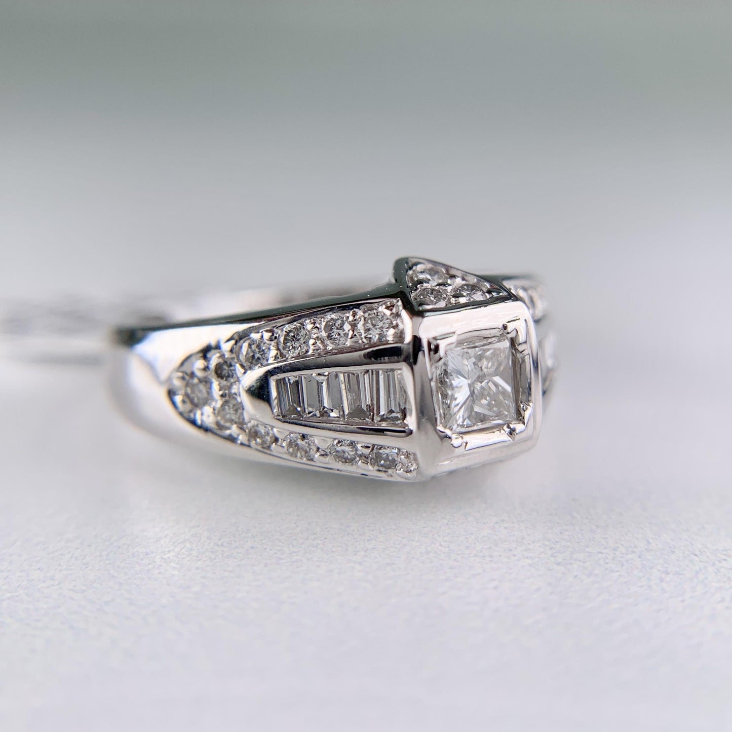 Estate Kate McCullar Diamond Engagement Ring 14k White Gold