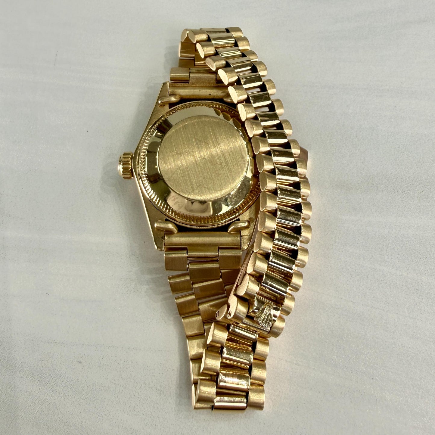 Vintage 1982 Ladies Datejust Rolex with Diamond Bezel 18k Complete 6917
