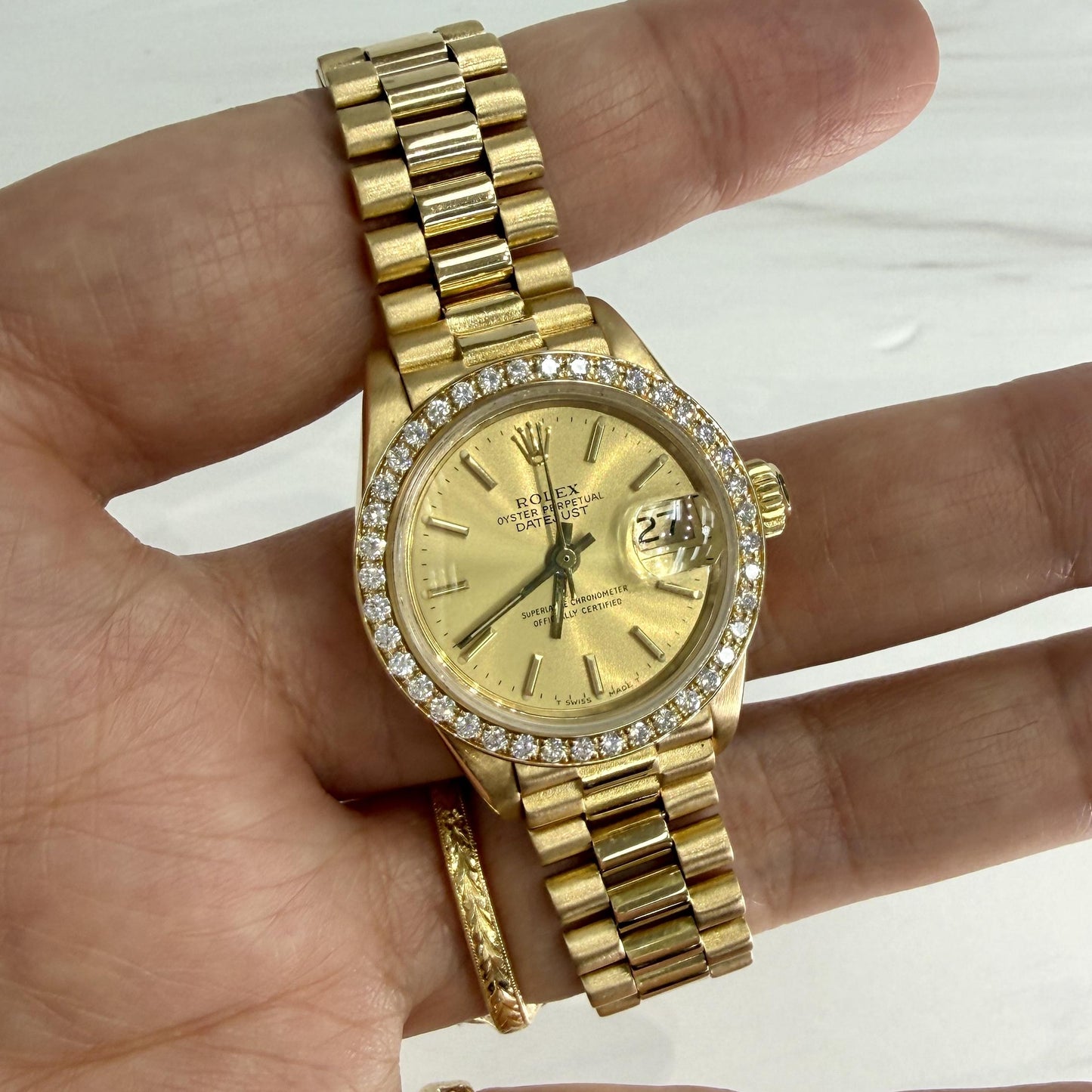 Vintage 1982 Ladies Datejust Rolex with Diamond Bezel 18k Complete 6917
