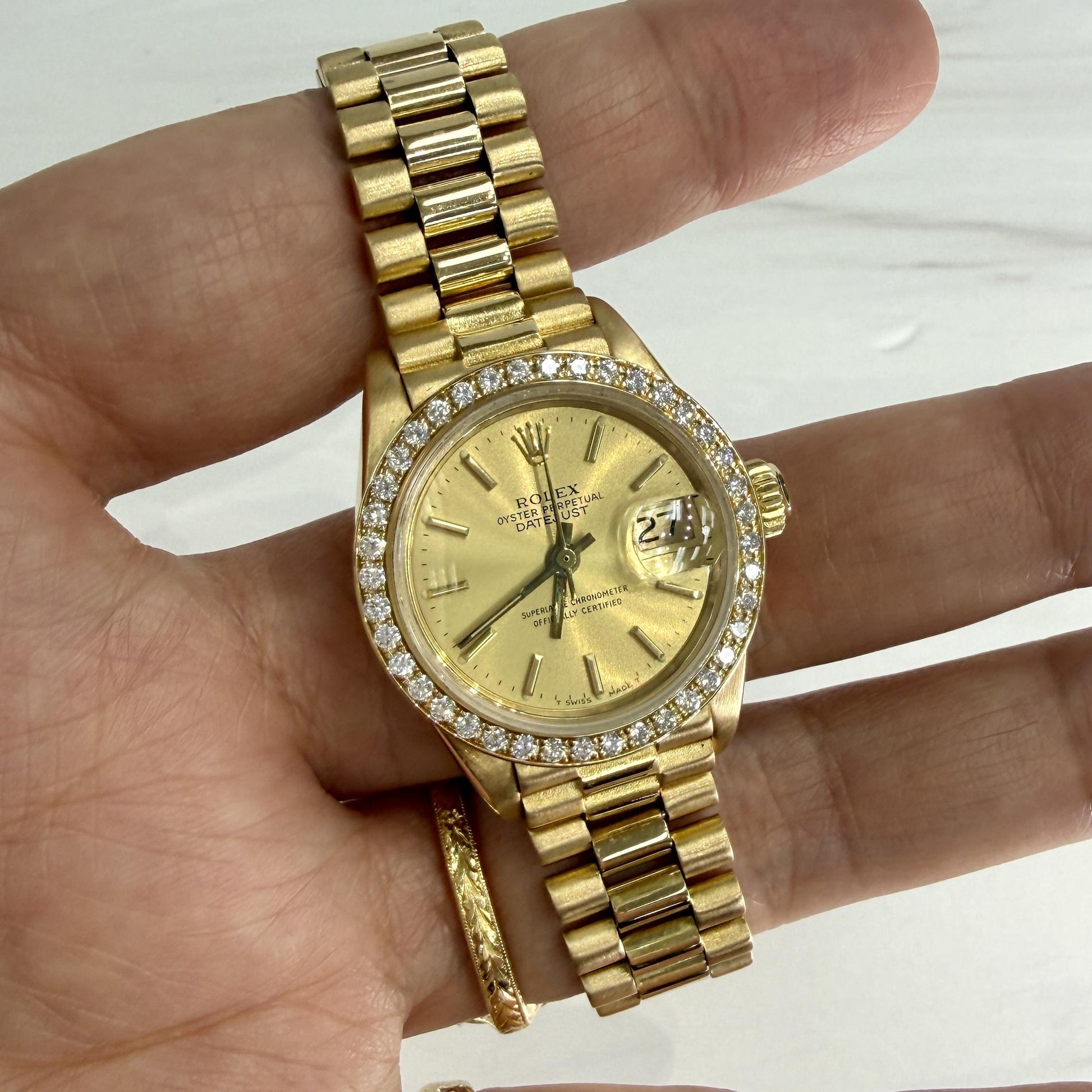 Vintage 1982 Ladies Datejust Rolex with Diamond Bezel 18k Complete 6917